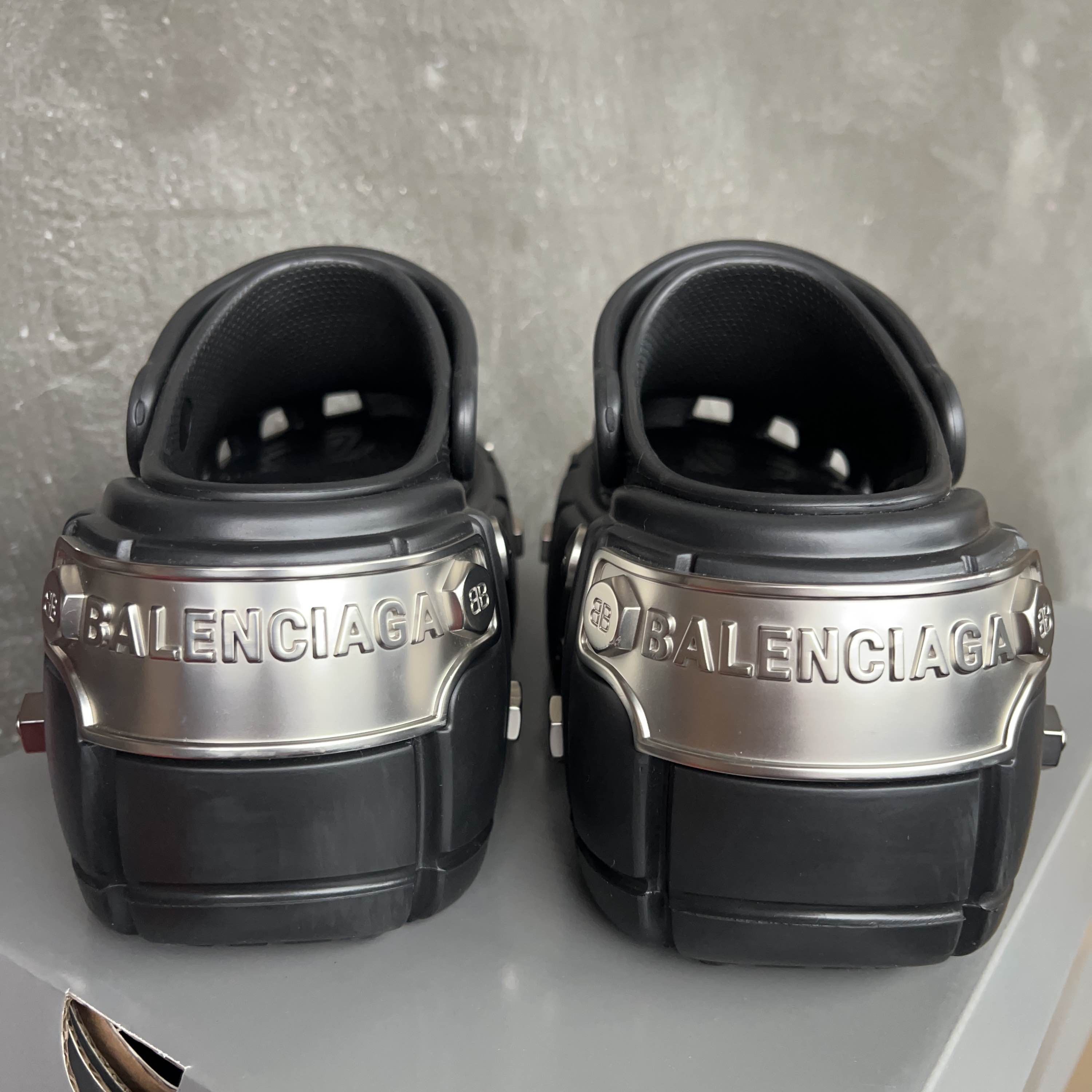Balenciaga Balenciaga x Crocs HardCrocs Platform Sandals Size 35 Size US 5 / IT 35 - 3 Thumbnail