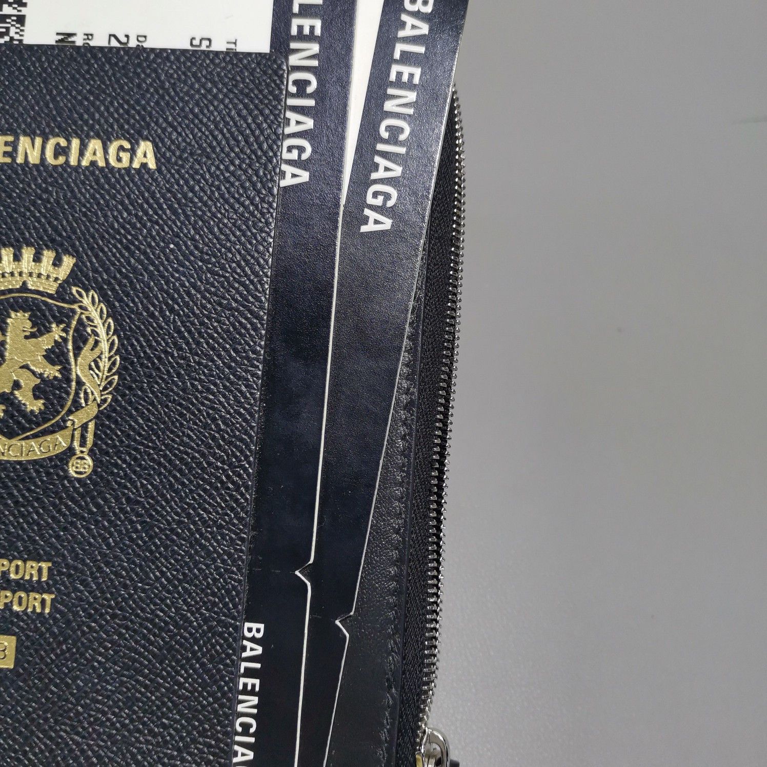 Balenciaga Balenciaga Logo Passport Holder Wallet Size ONE SIZE - 7 Thumbnail