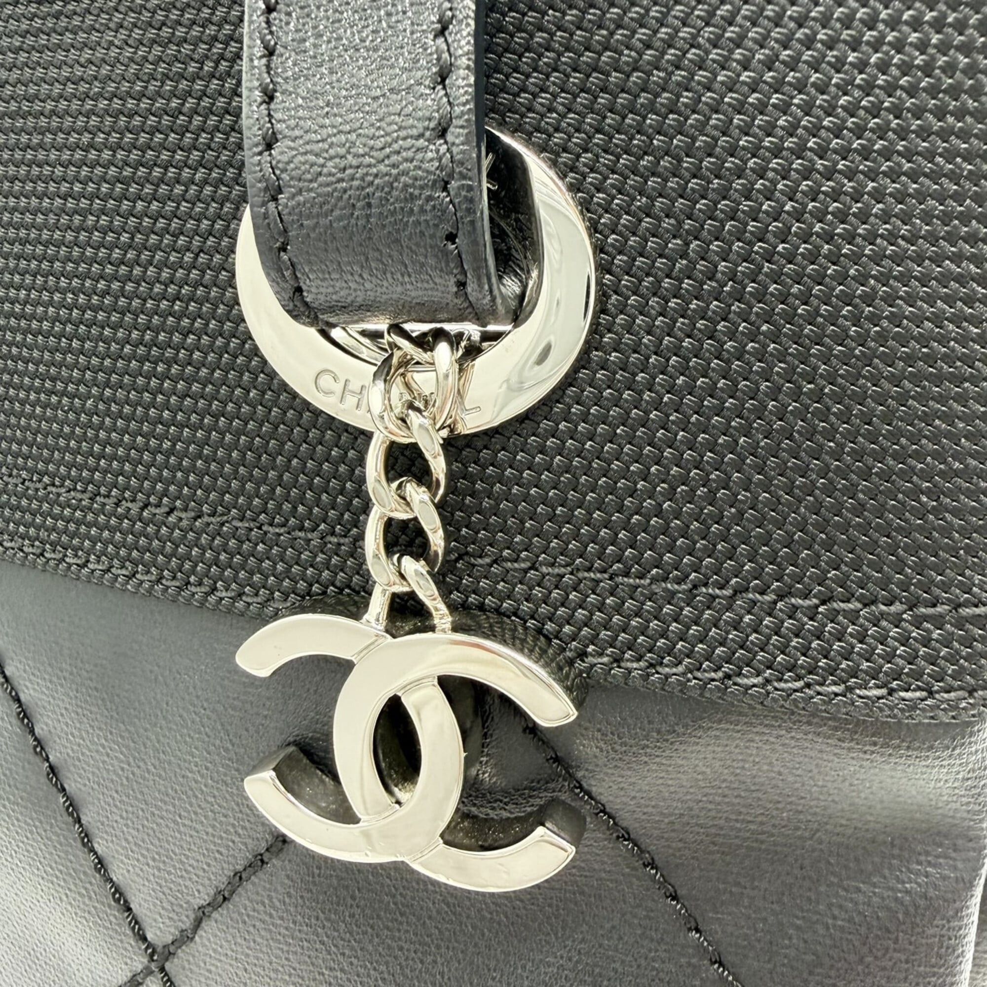 Chanel CHANEL Paris Biarritz PM Small Tote Bag, PVC Leather, Black, A34208, Women's Size ONE SIZE - 11 Thumbnail
