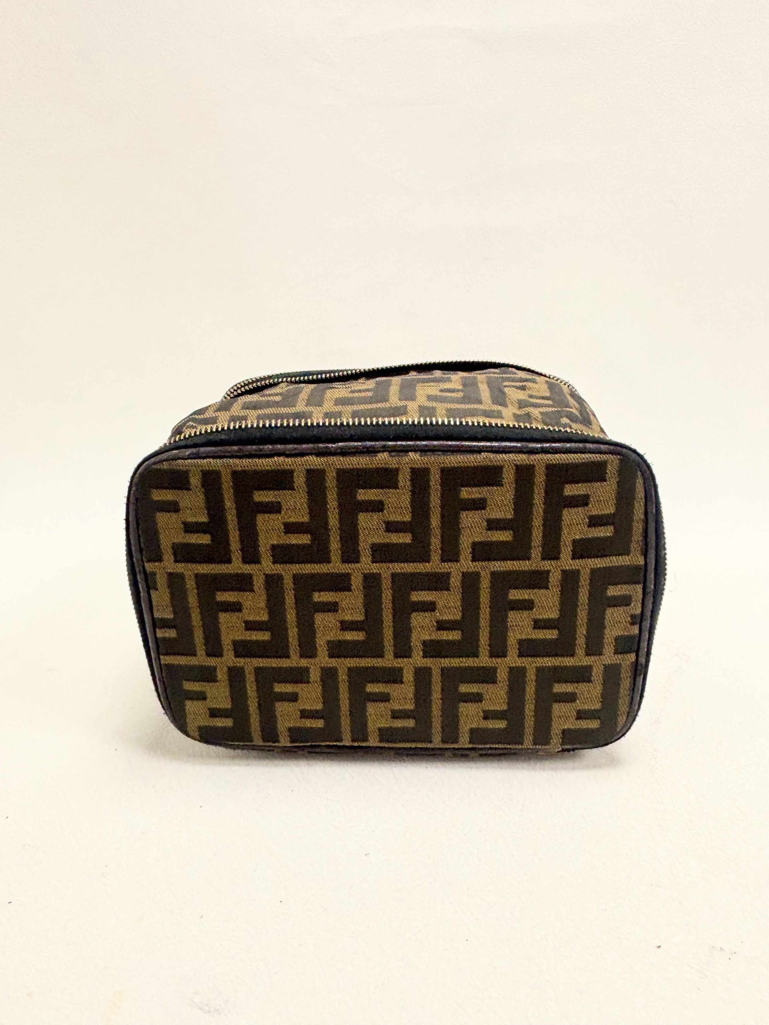 Fendi Pochette Vanity Bag Size ONE SIZE - 10 Thumbnail