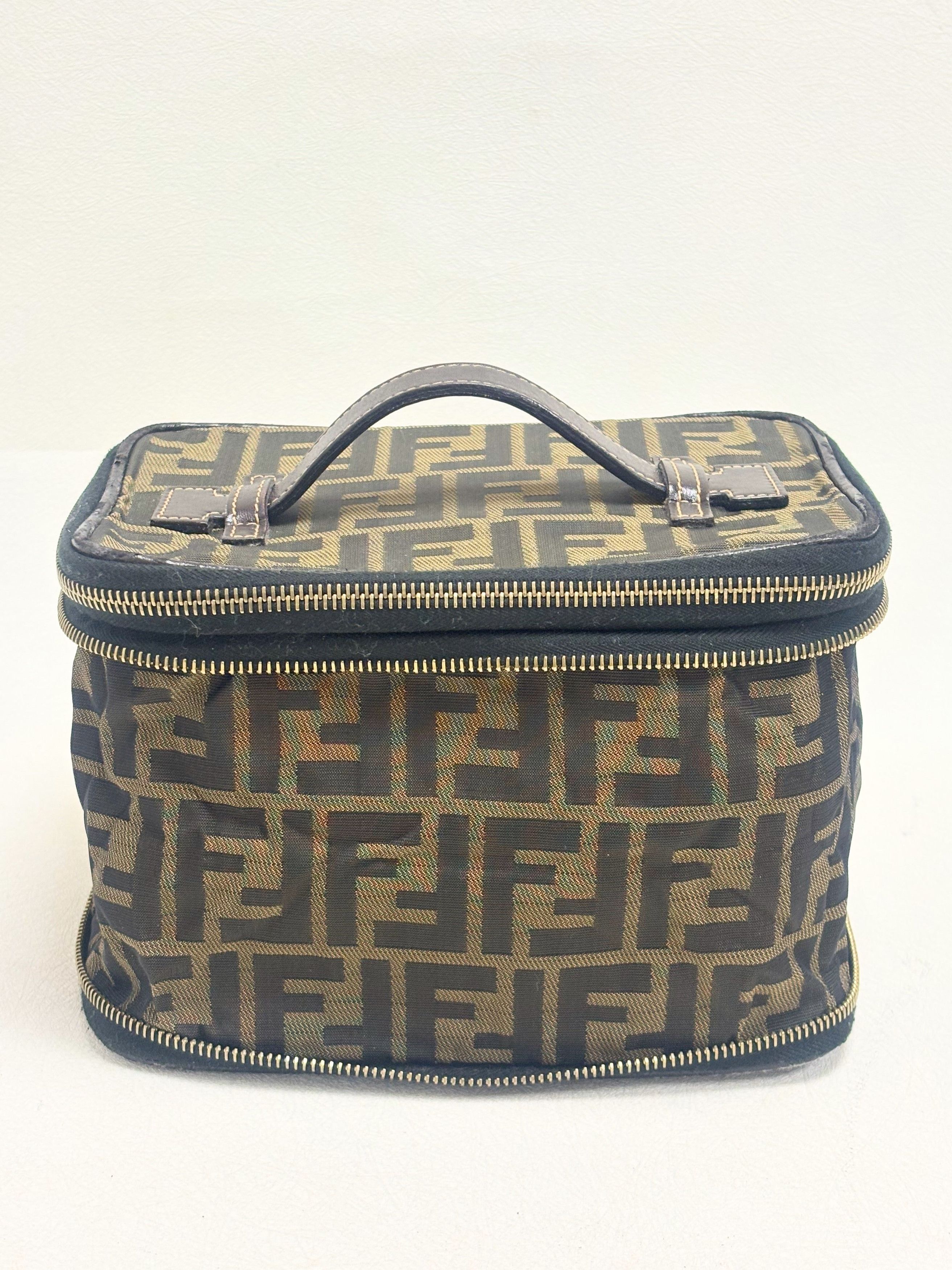 Fendi Pochette Vanity Bag Size ONE SIZE - 4 Thumbnail
