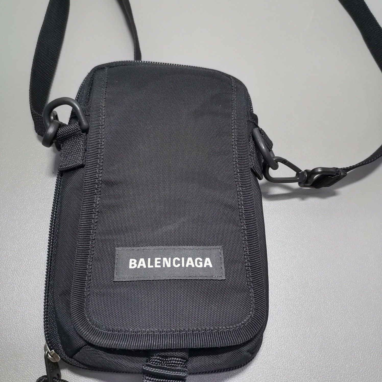 Balenciaga Balenciaga Nylon Crossbody Phone Bag Black Size ONE SIZE - 7 Thumbnail