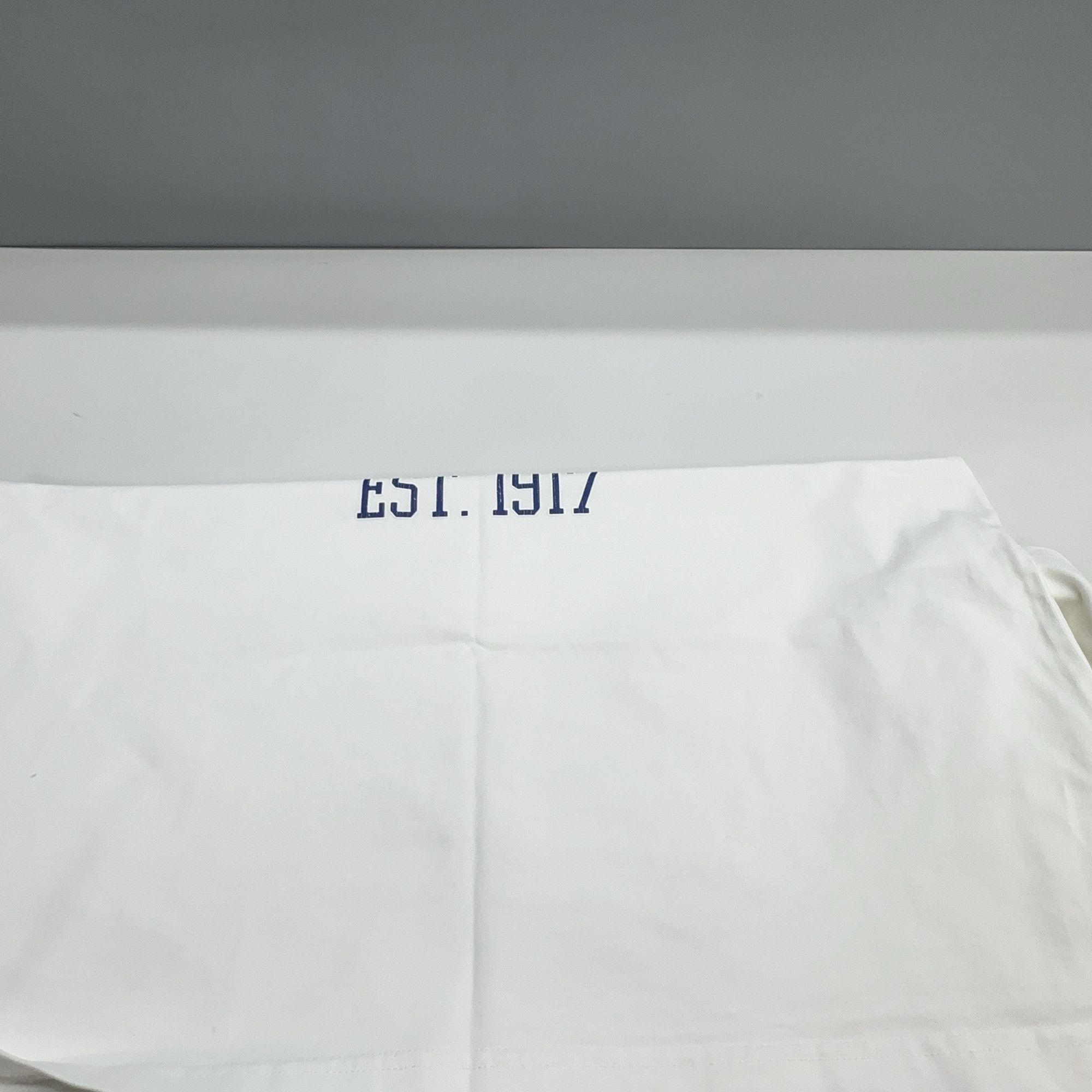Balenciaga Balenciaga Logo T-Shirt Size S Size US S / EU 44-46 / 1 - 8 Thumbnail