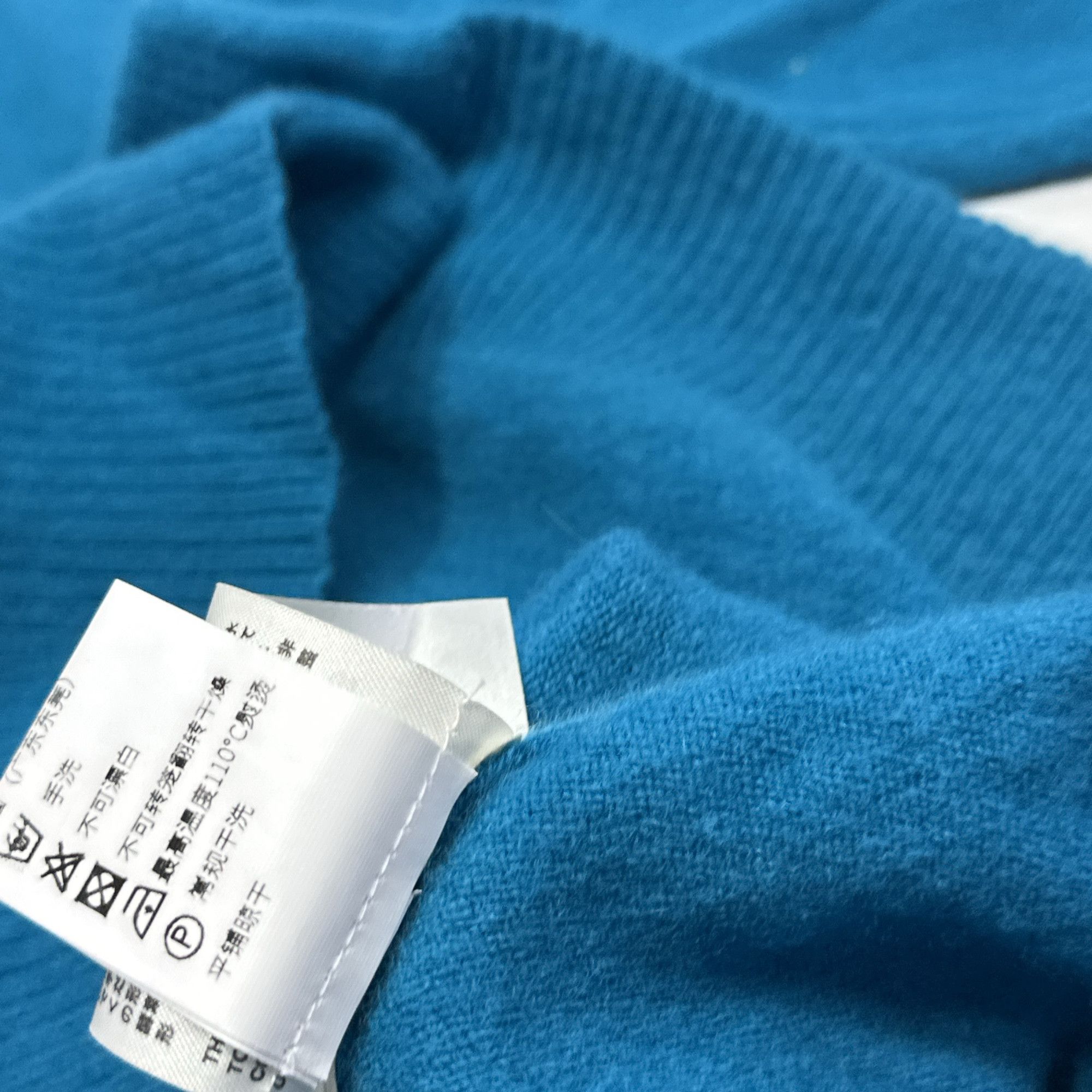 Acne Studios Acne Studios Neve Face Cardigan Size S Size US S / EU 44-46 / 1 - 5 Thumbnail