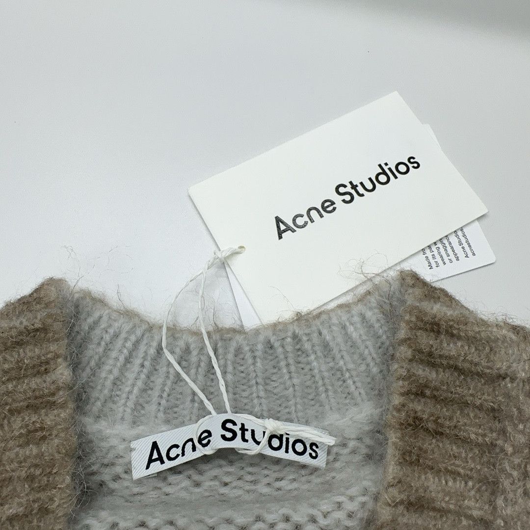 Acne Studios Acne Studios Mohair Blend V-Neck Cardigan Size S Size S / US 4 / IT 40 - 4 Thumbnail