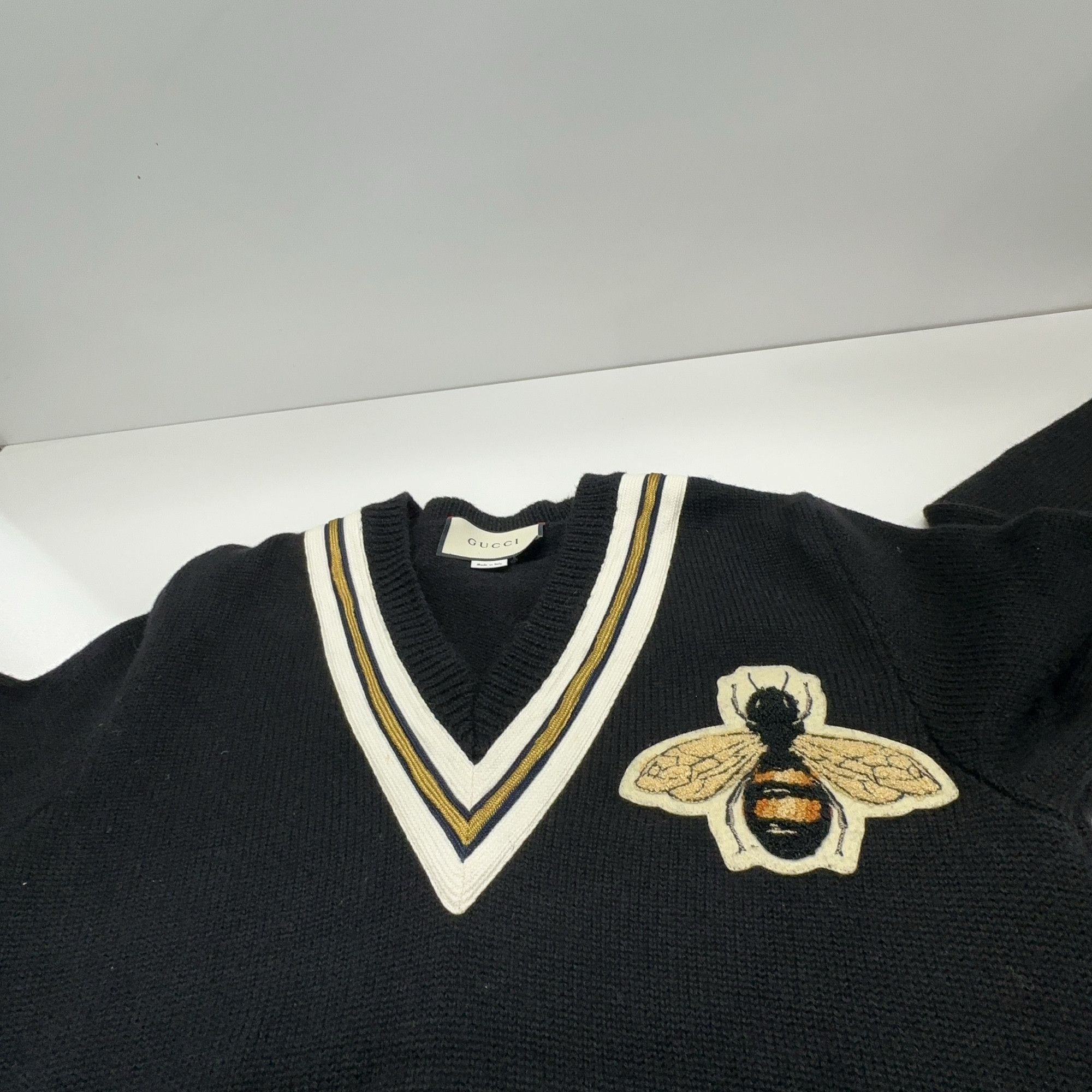 Gucci Gucci Bee Embroidery V-Neck Sweater Size S Size US S / EU 44-46 / 1 - 7 Thumbnail