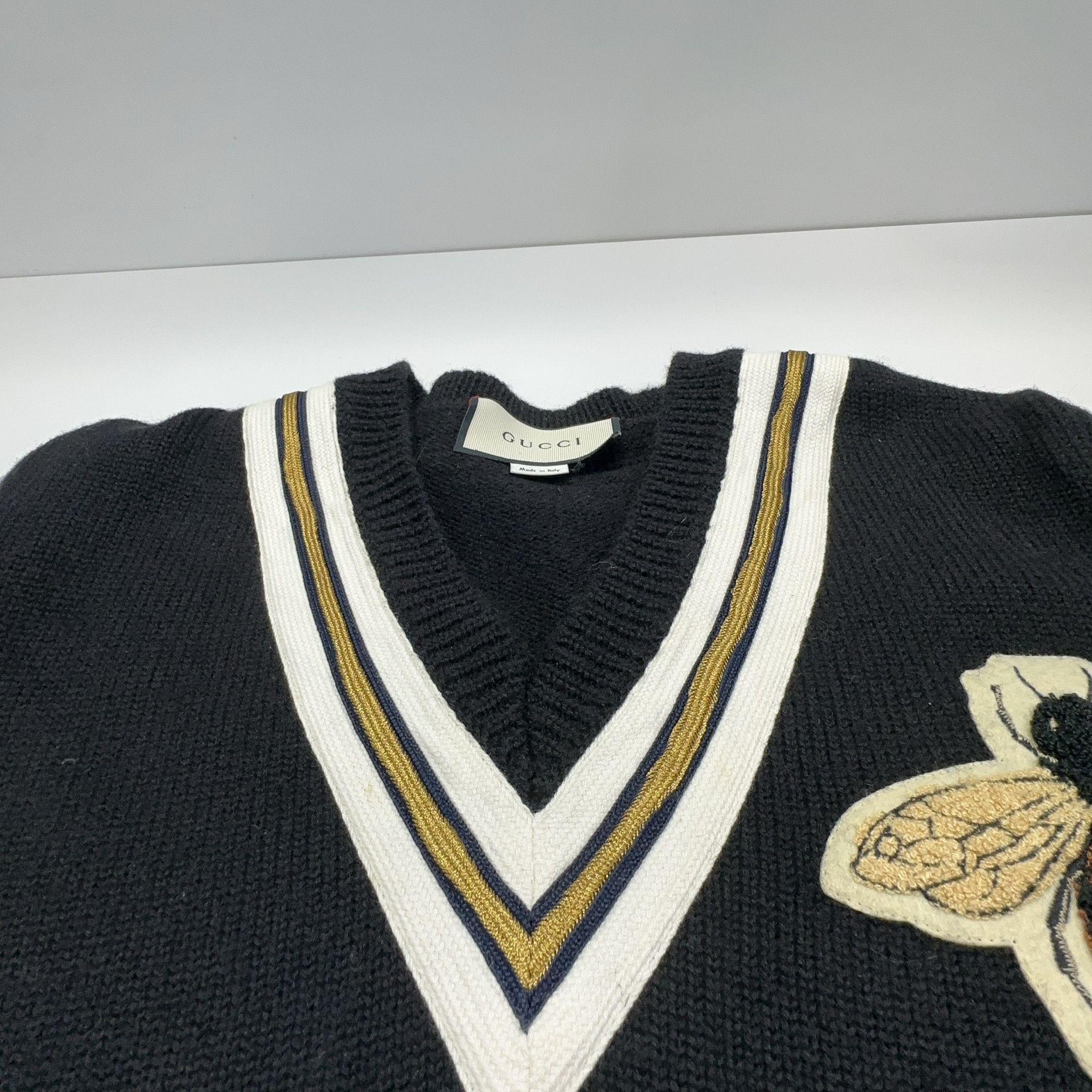 Gucci Gucci Bee Embroidery V-Neck Sweater Size S Size US S / EU 44-46 / 1 - 9 Thumbnail