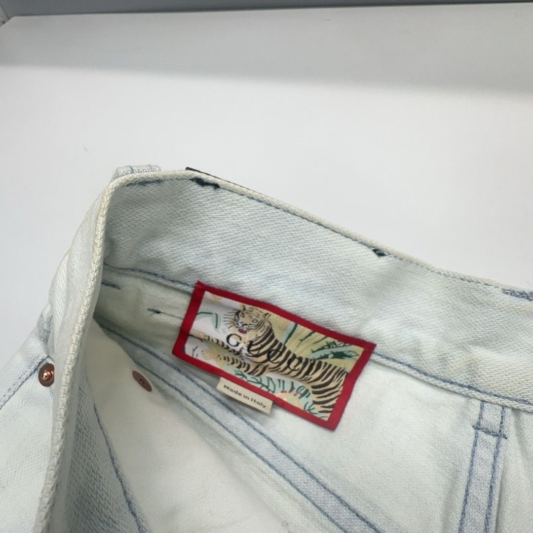 Gucci Gucci Tiger Embroidery Jeans Size 24 Size 24" / US 00 / IT 34 - 3 Thumbnail