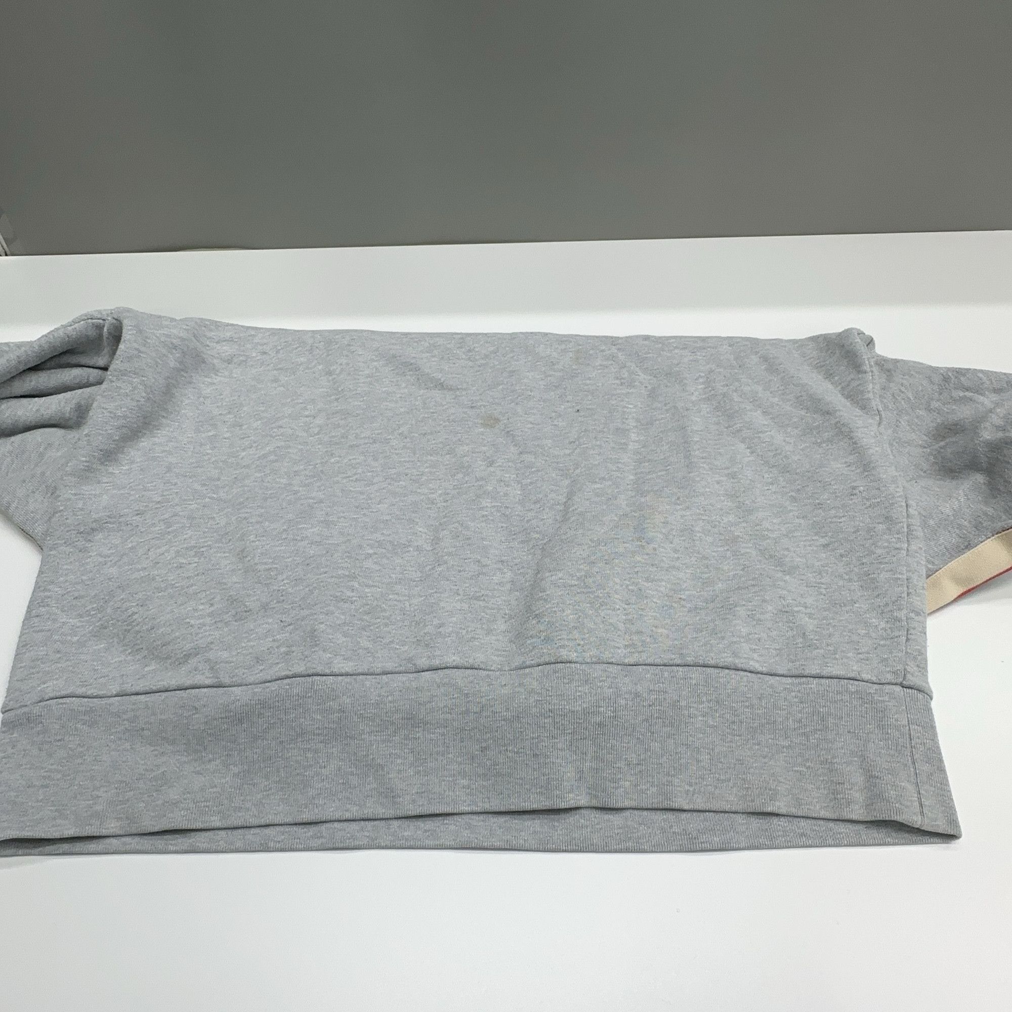 Gucci Gucci Logo Tape Crewneck Sweatshirt Size M Size US M / EU 48-50 / 2 - 9 Thumbnail