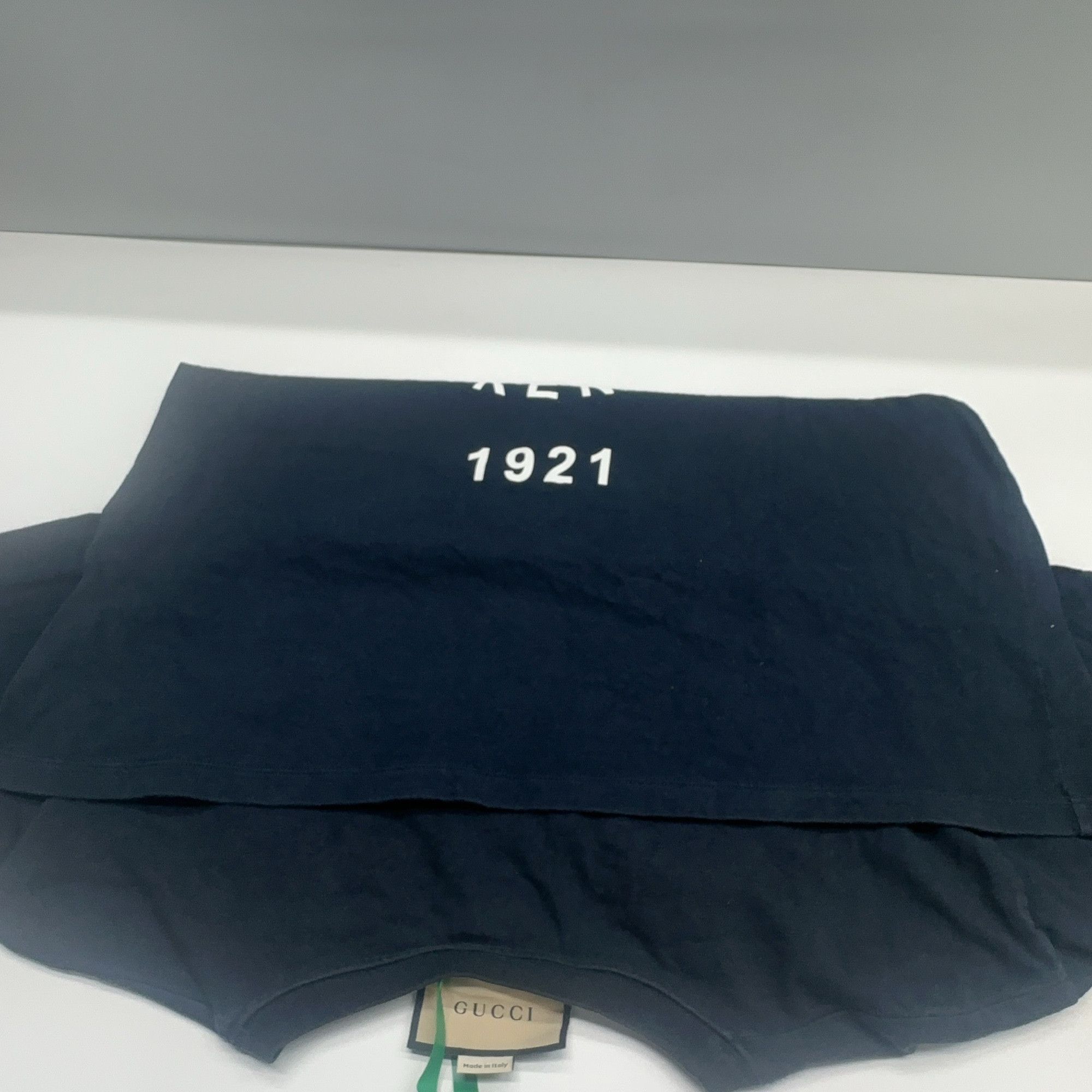 Gucci Gucci Firenze Logo T-Shirt Size M Size US M / EU 48-50 / 2 - 9 Thumbnail