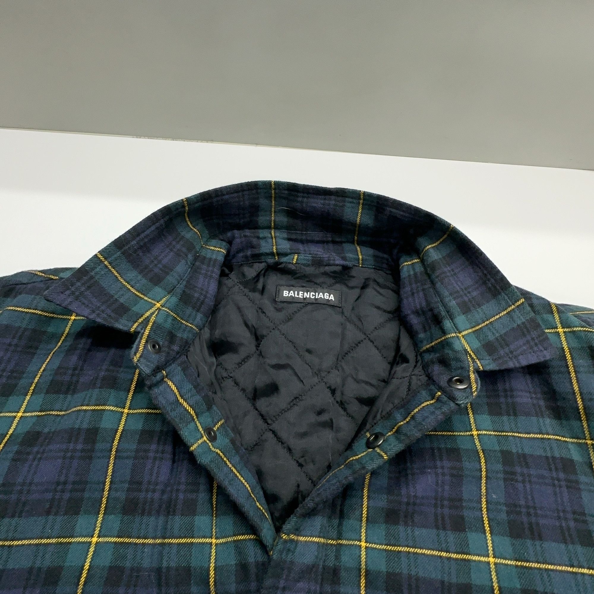 Balenciaga Balenciaga Plaid Flannel Button Up Shirt Size S Size US S / EU 44-46 / 1 - 5 Thumbnail