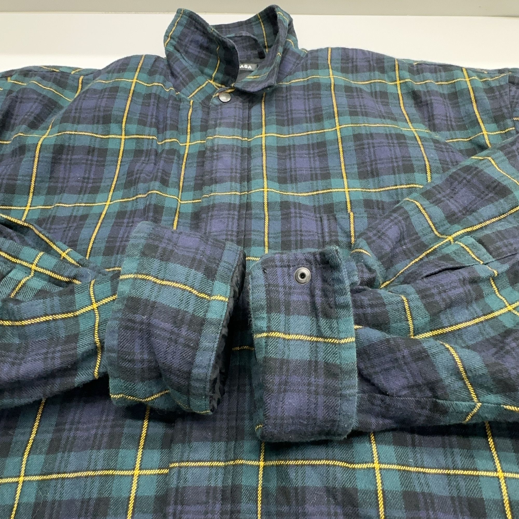 Balenciaga Balenciaga Plaid Flannel Button Up Shirt Size S Size US S / EU 44-46 / 1 - 10 Thumbnail