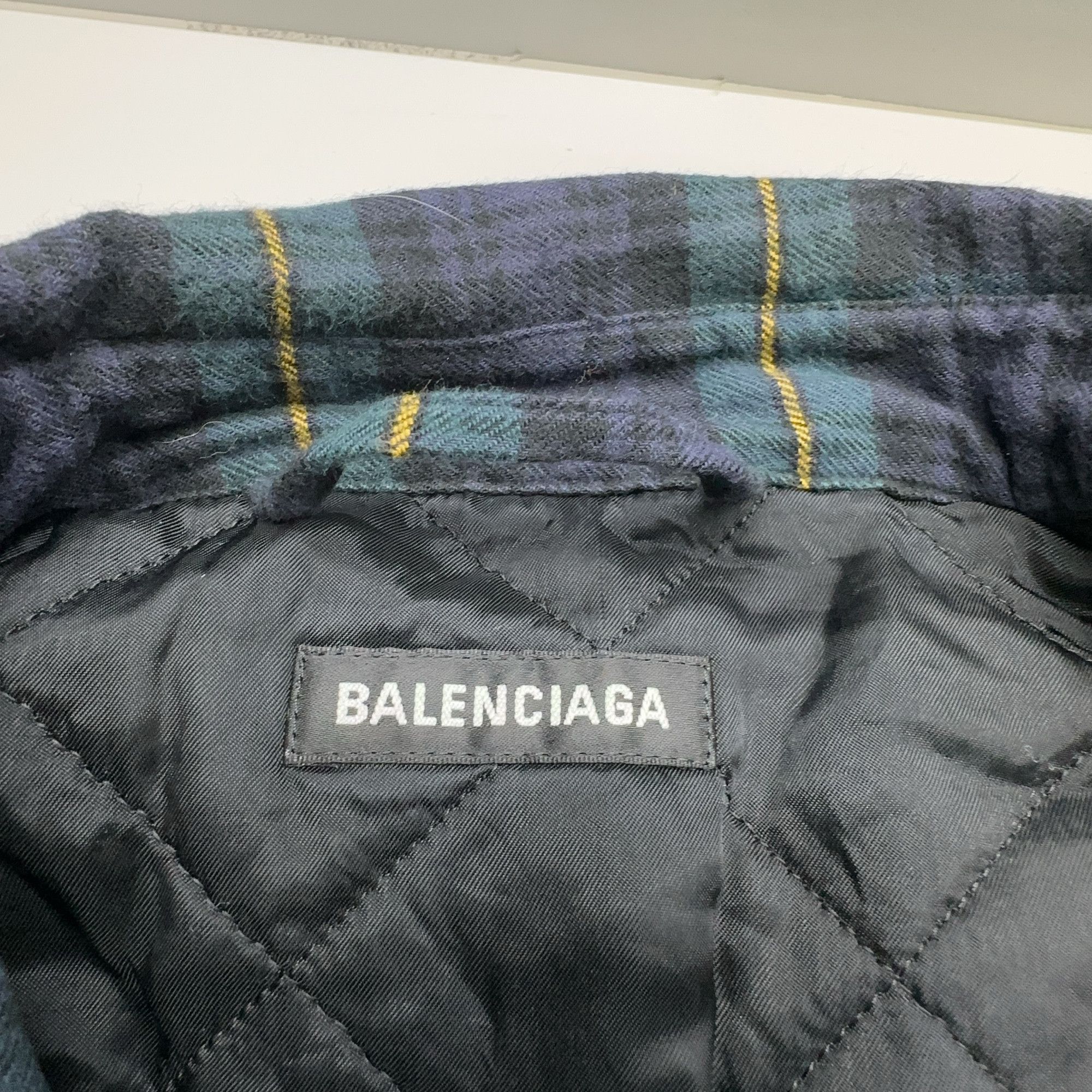 Balenciaga Balenciaga Plaid Flannel Button Up Shirt Size S Size US S / EU 44-46 / 1 - 4 Thumbnail
