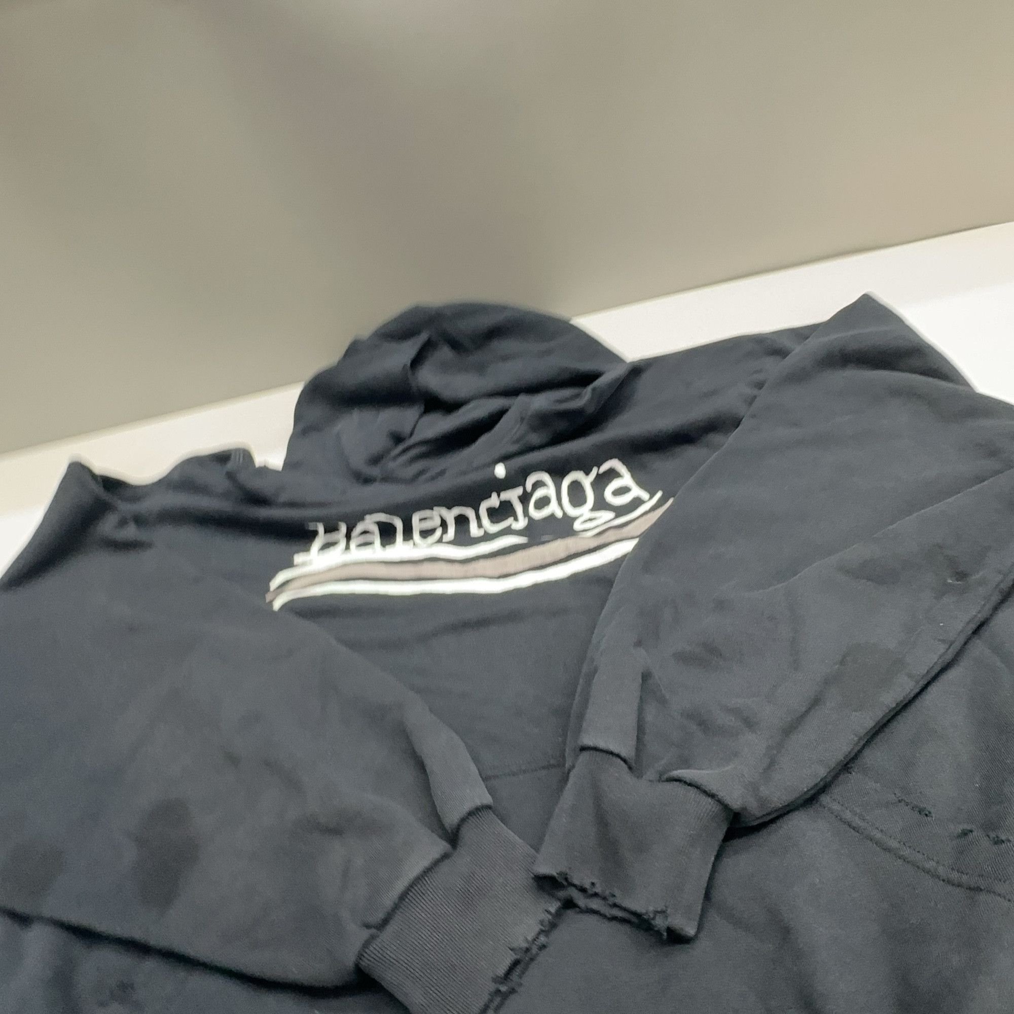 Balenciaga Balenciaga Wavy Logo Hoodie Size L Size US L / EU 52-54 / 3 - 12 Thumbnail