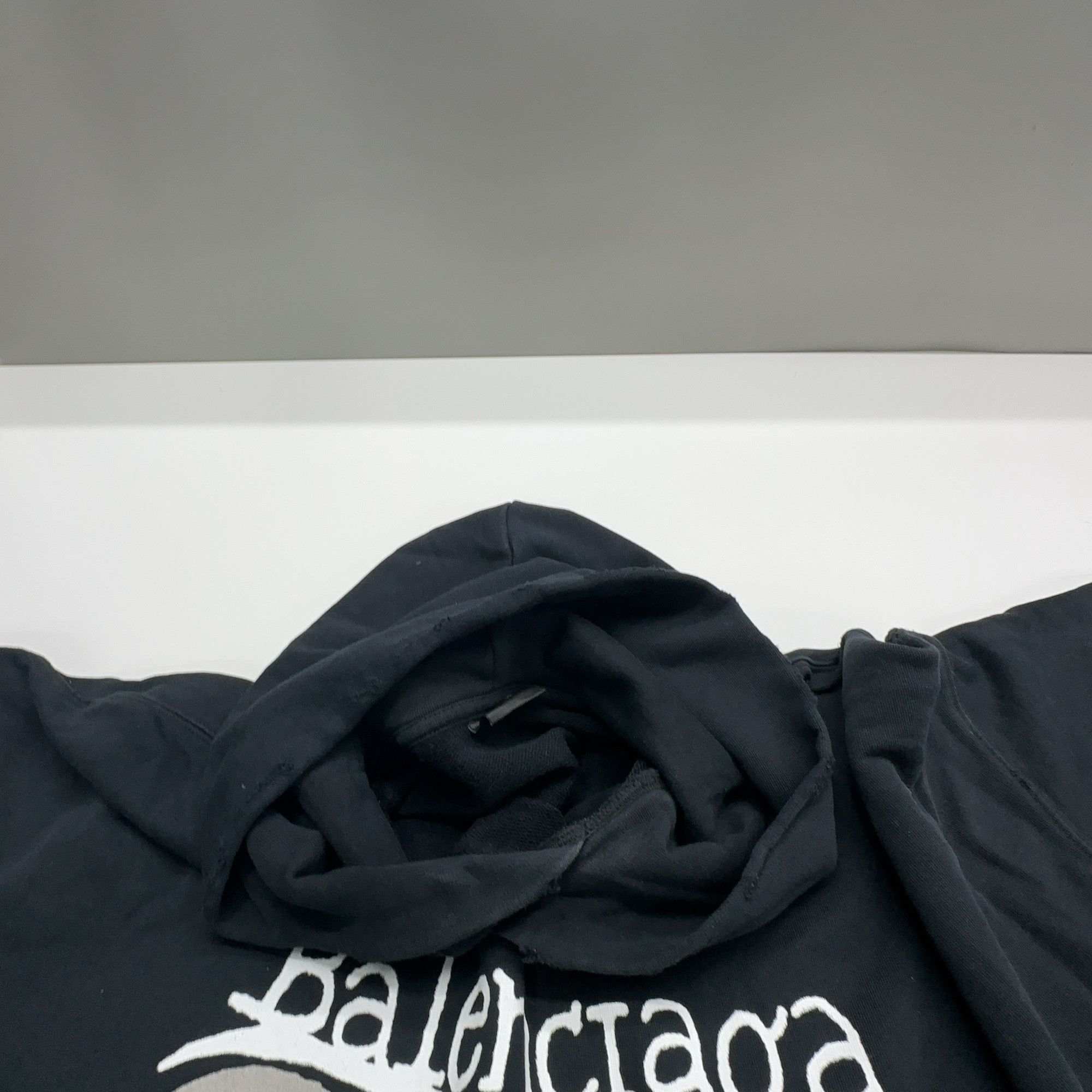 Balenciaga Balenciaga Wavy Logo Hoodie Size L Size US L / EU 52-54 / 3 - 6 Thumbnail
