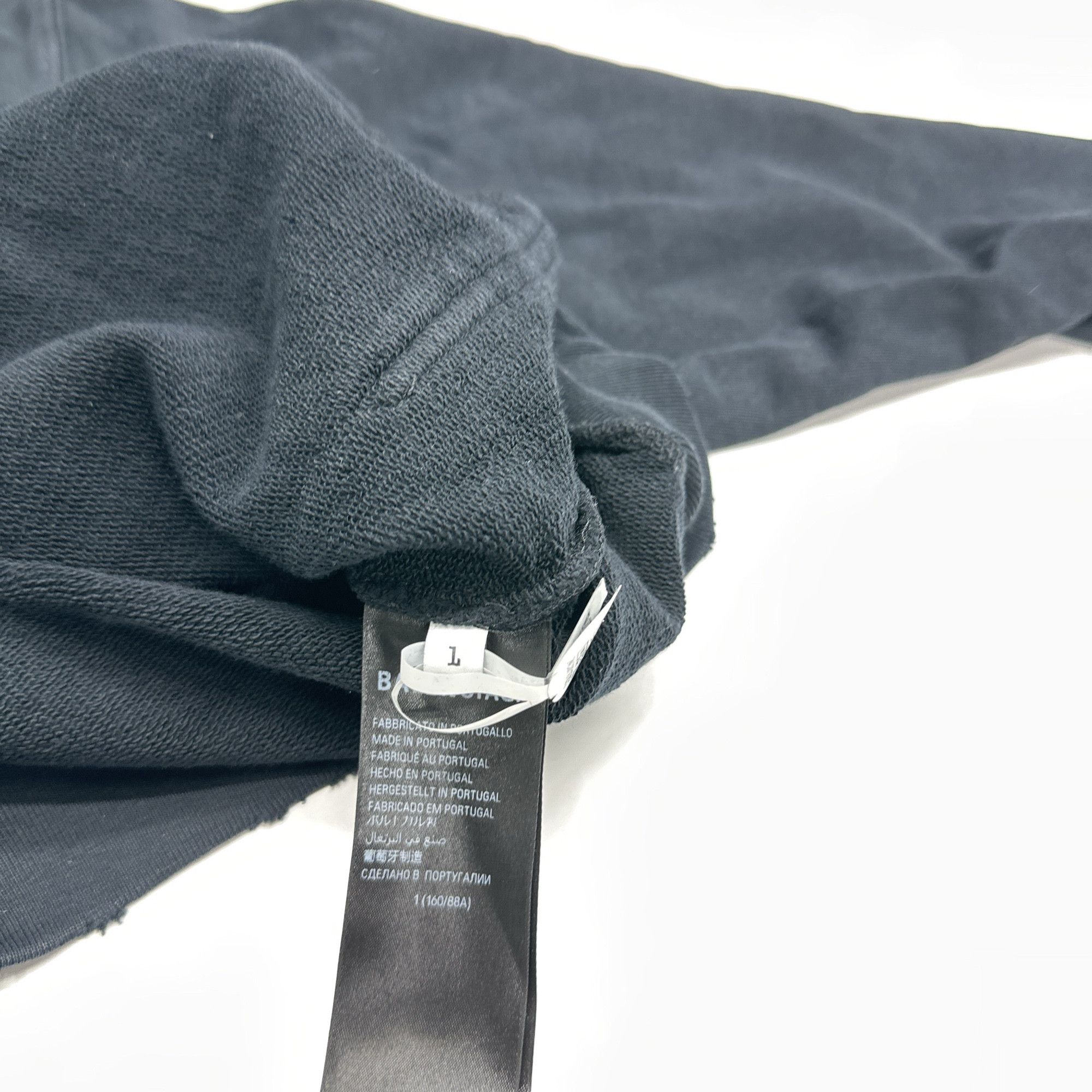 Balenciaga Balenciaga Wavy Logo Hoodie Size L Size US L / EU 52-54 / 3 - 3 Thumbnail