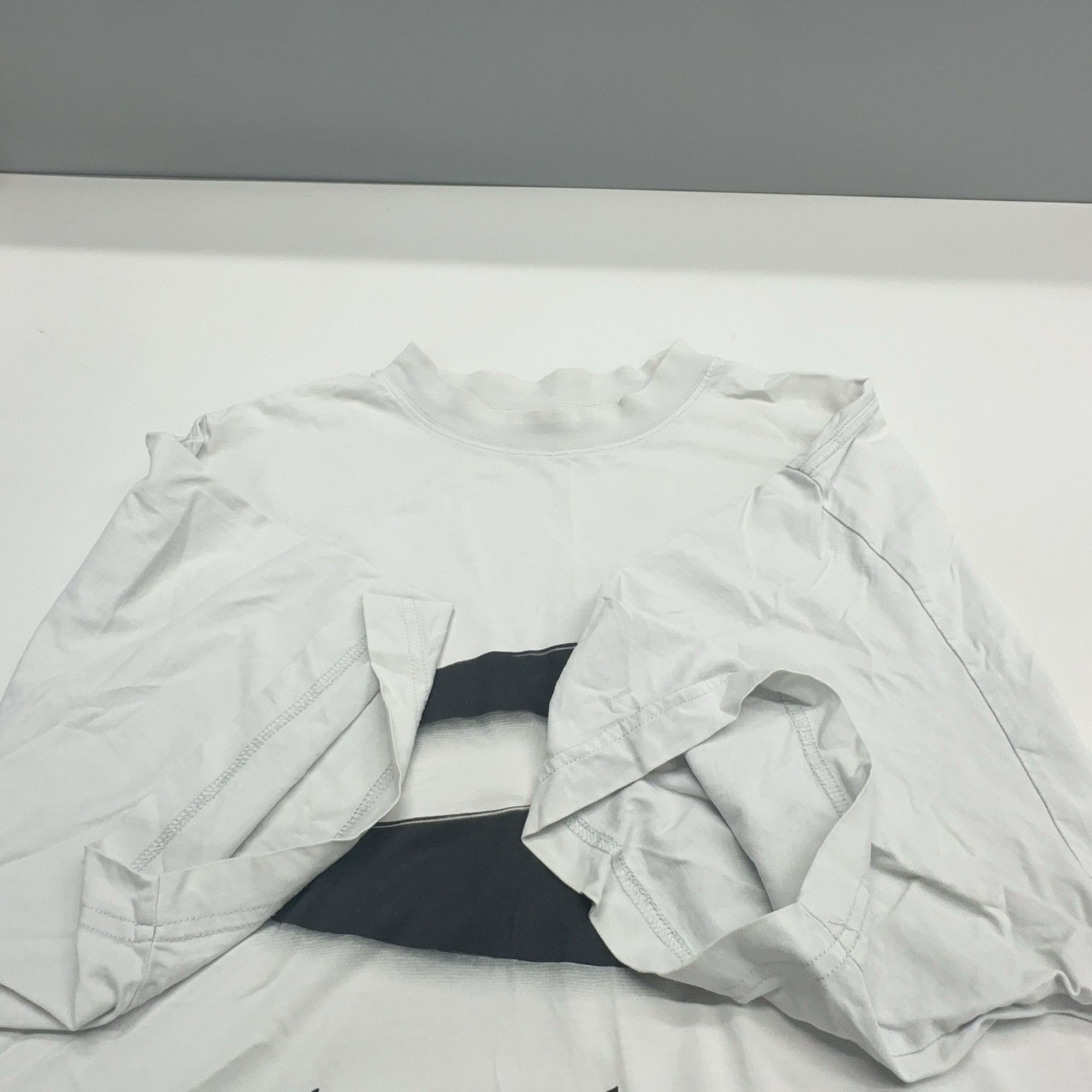 Balenciaga Balenciaga 360 Sunglasses Graphic T-Shirt Size S Size US S / EU 44-46 / 1 - 8 Thumbnail