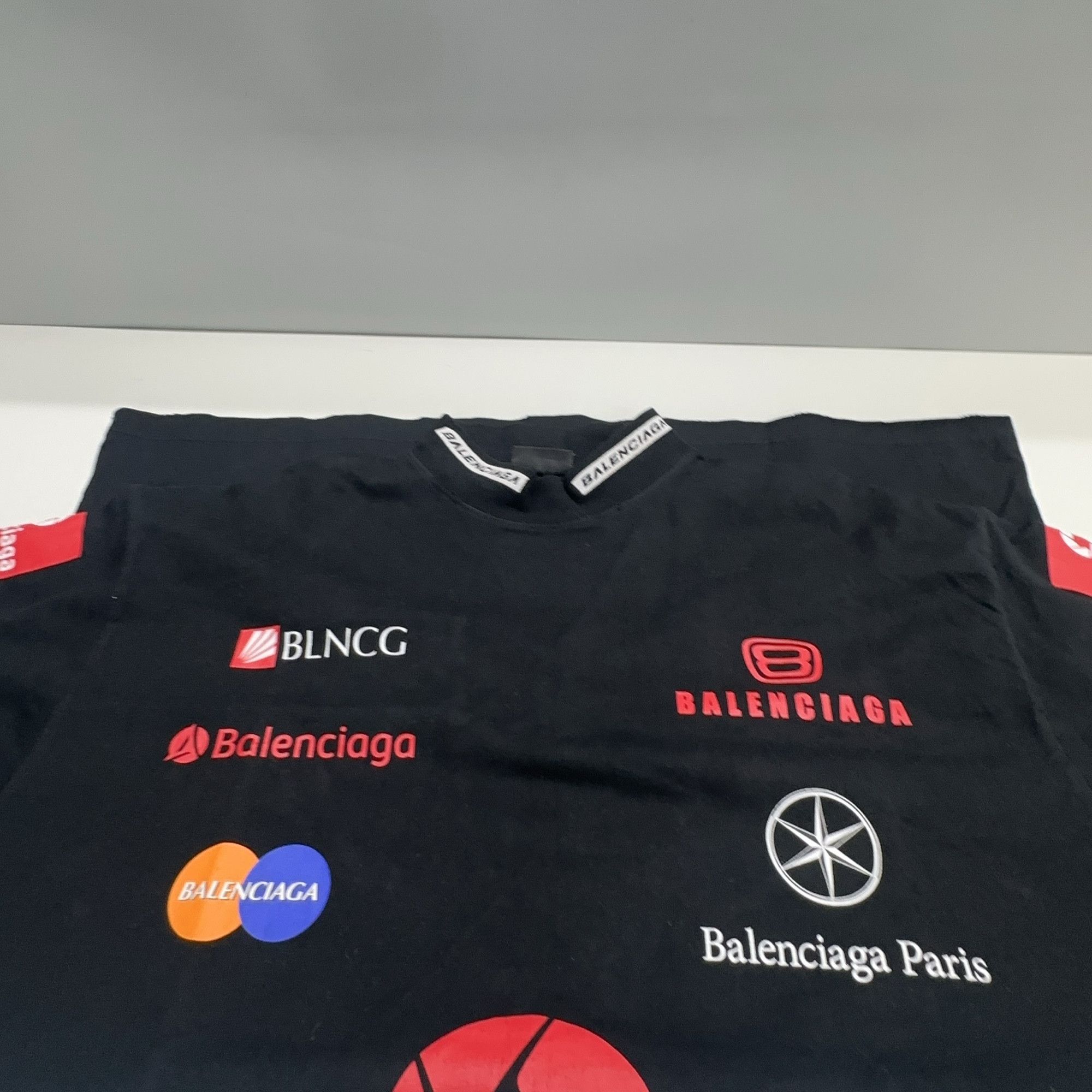 Balenciaga Balenciaga Multi Logo Print T-Shirt Size M Size US M / EU 48-50 / 2 - 8 Thumbnail