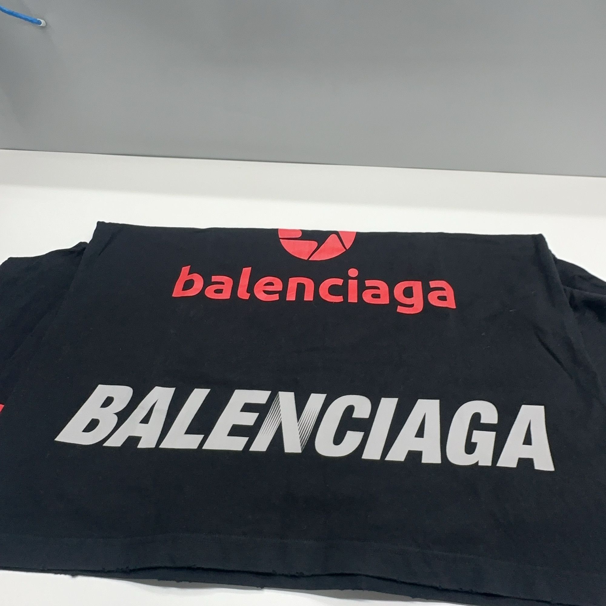 Balenciaga Balenciaga Multi Logo Print T-Shirt Size M Size US M / EU 48-50 / 2 - 9 Thumbnail