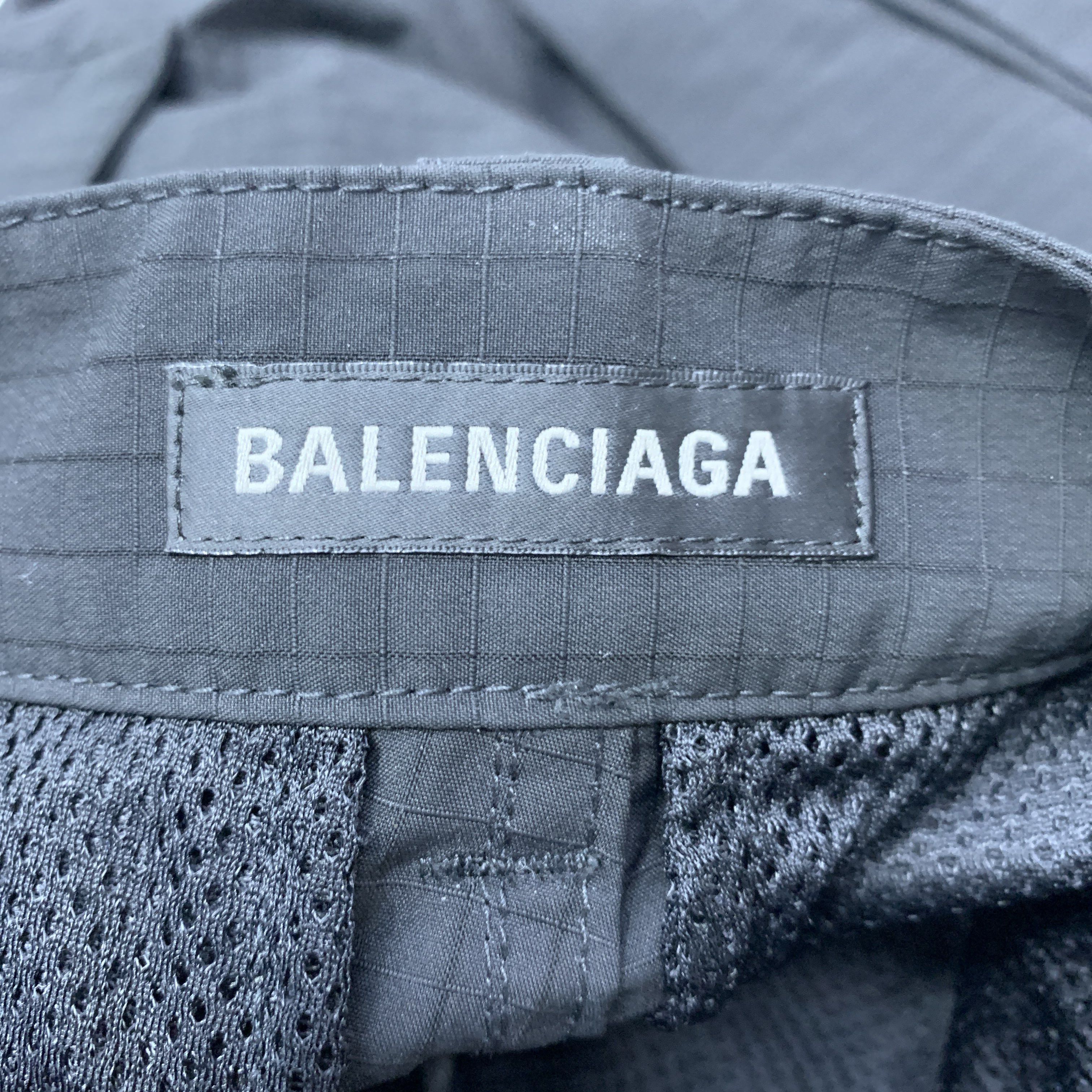 Balenciaga Balenciaga Logo Ripstop Cargo Pants Size S Size US 30 / EU 46 - 2 Thumbnail