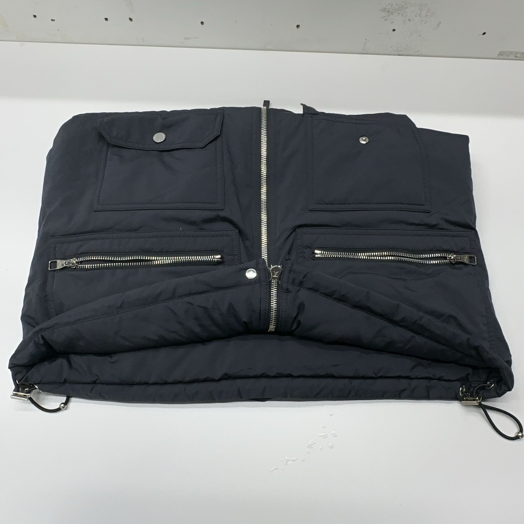 Louis Vuitton Louis Vuitton x Fragment Logo Vest Size 50 Size US M / EU 48-50 / 2 - 9 Thumbnail