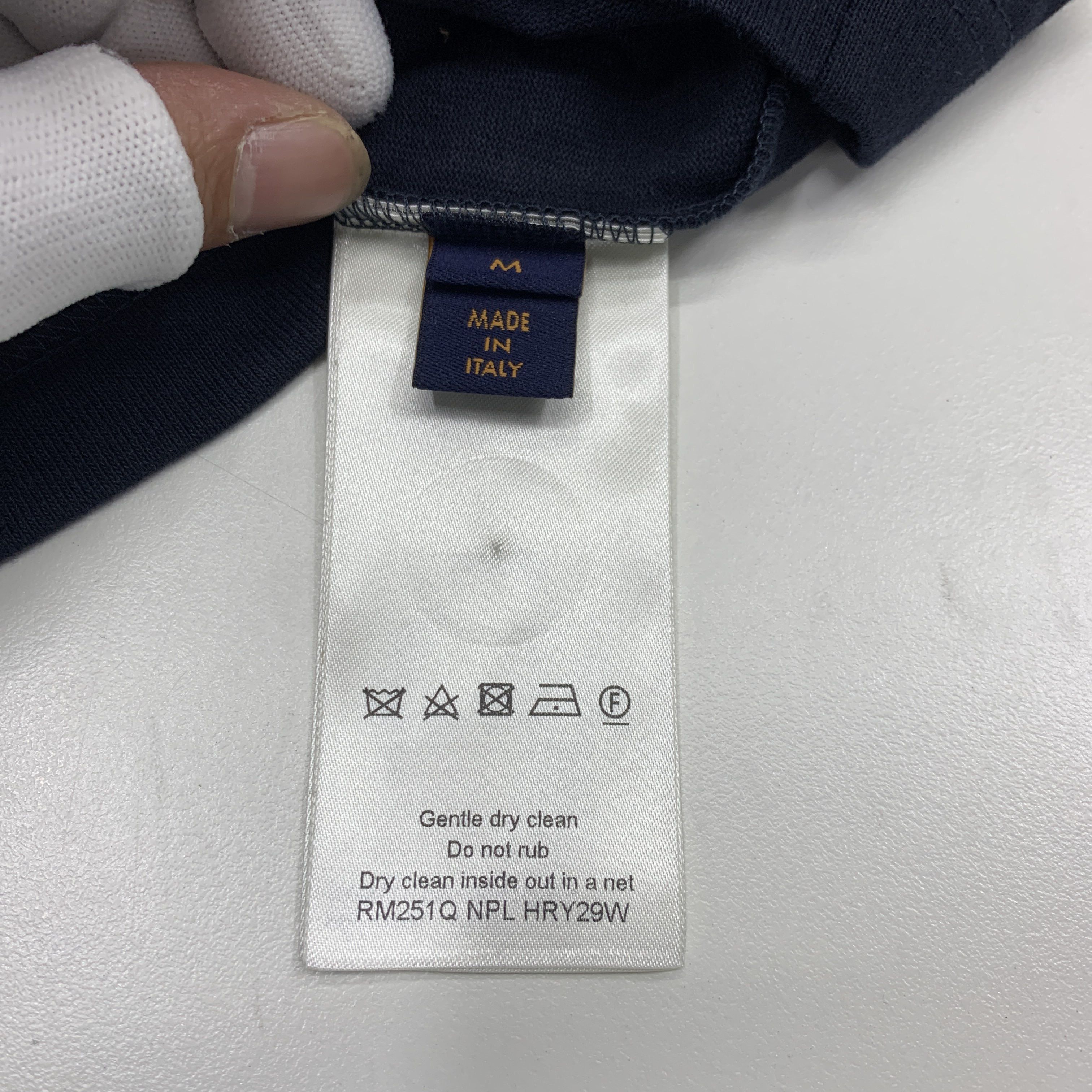 Louis Vuitton Louis Vuitton Lovers T-Shirt Navy Size M Size US M / EU 48-50 / 2 - 5 Thumbnail