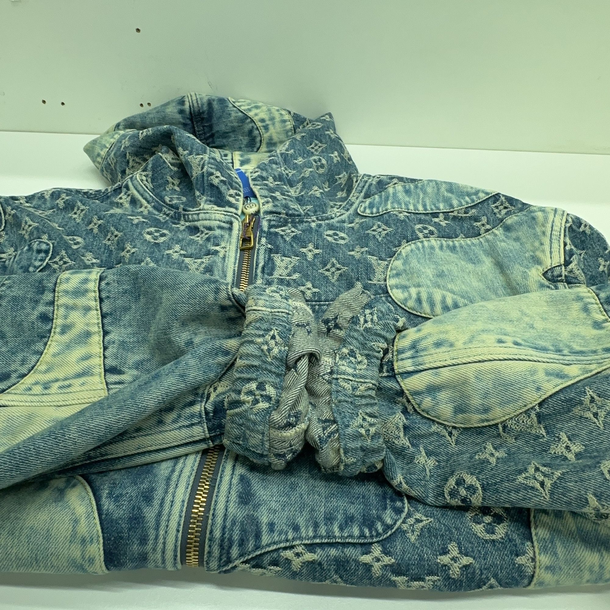 Louis Vuitton Louis Vuitton Monogram Hooded Denim Jacket Size 52 Size US L / EU 52-54 / 3 - 9 Thumbnail