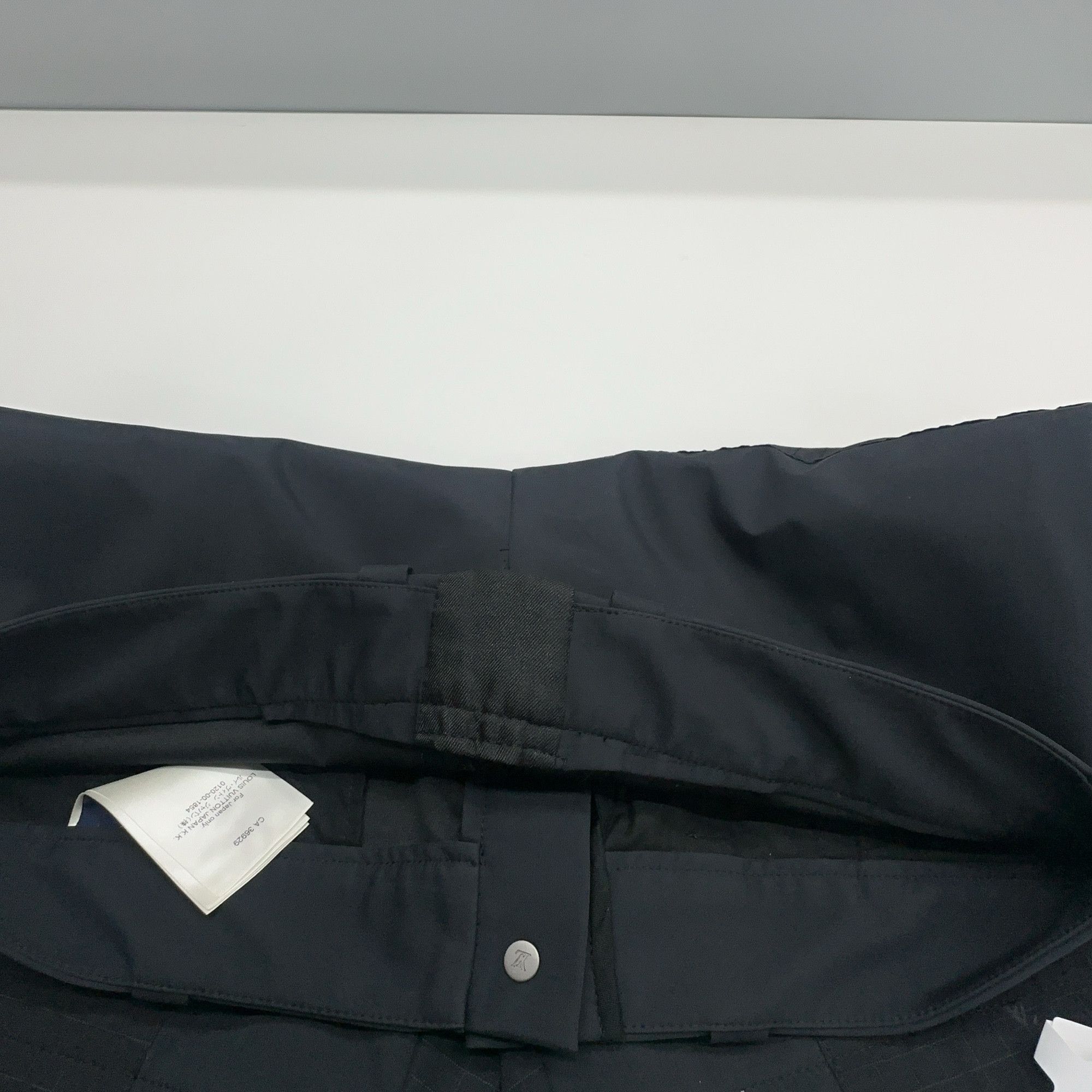 Louis Vuitton Louis Vuitton Logo Pattern Technical Pants Size 46 Size US 30 / EU 46 - 5 Thumbnail