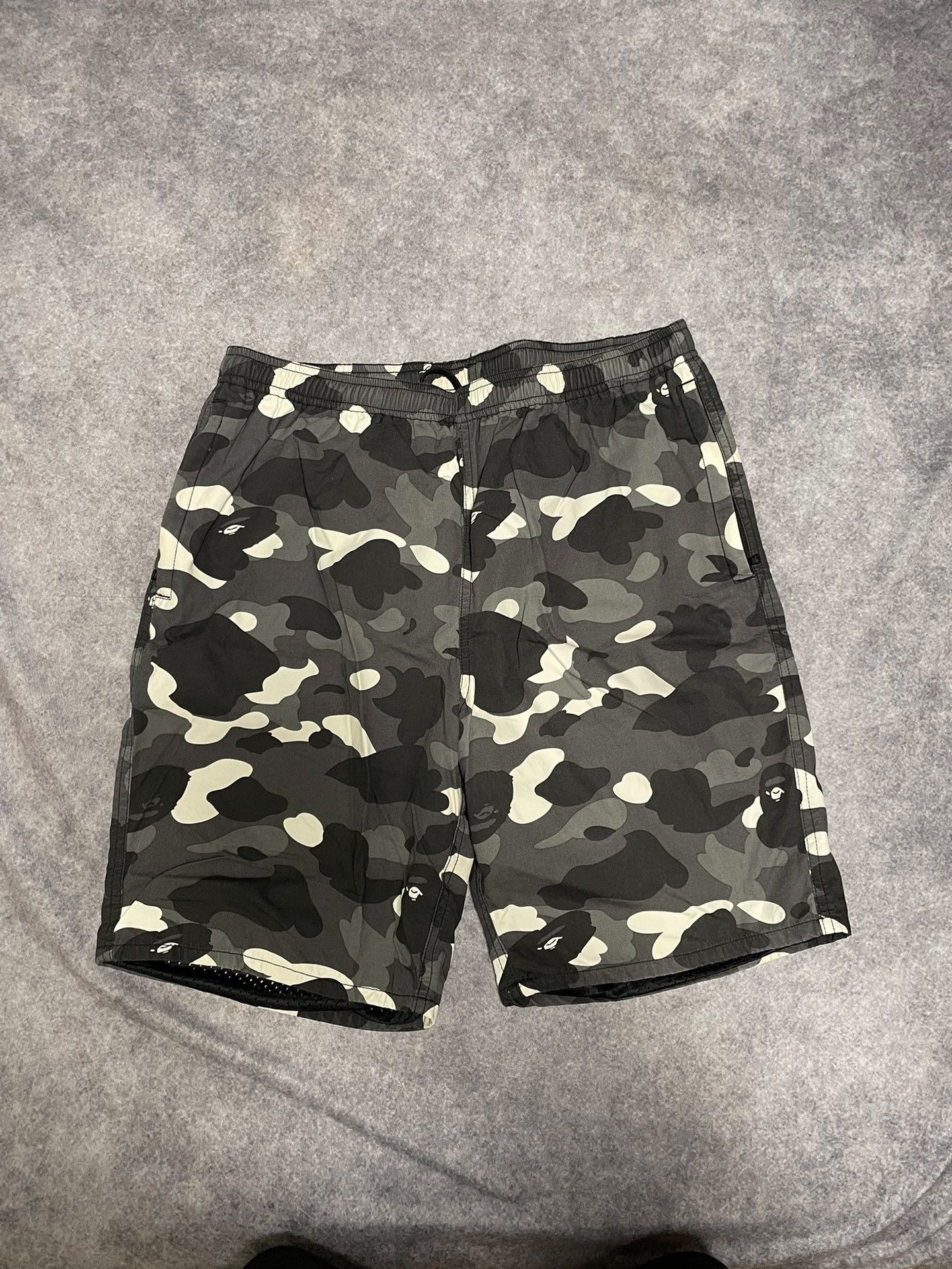 Bape A Bathing Ape Camo Shorts Size XL Size US 36 / EU 52 - 2 Thumbnail