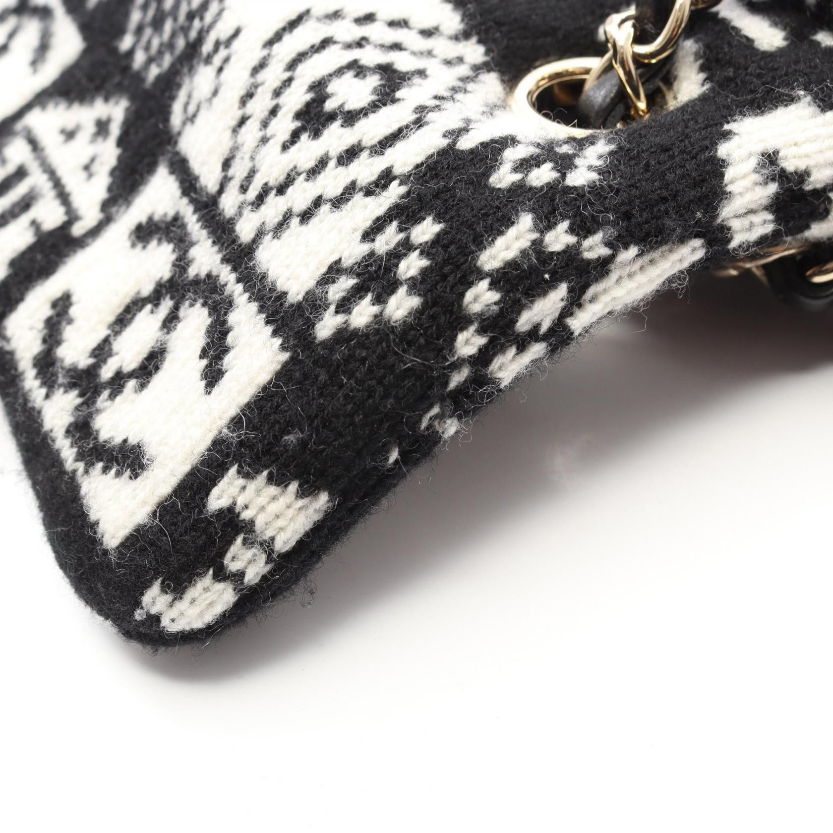 Chanel Chanel Chanel Coco Neige Wool Shoulder Bag Textile Shoulder Bag DUTY FREE for USA Size ONE SIZE - 8 Thumbnail