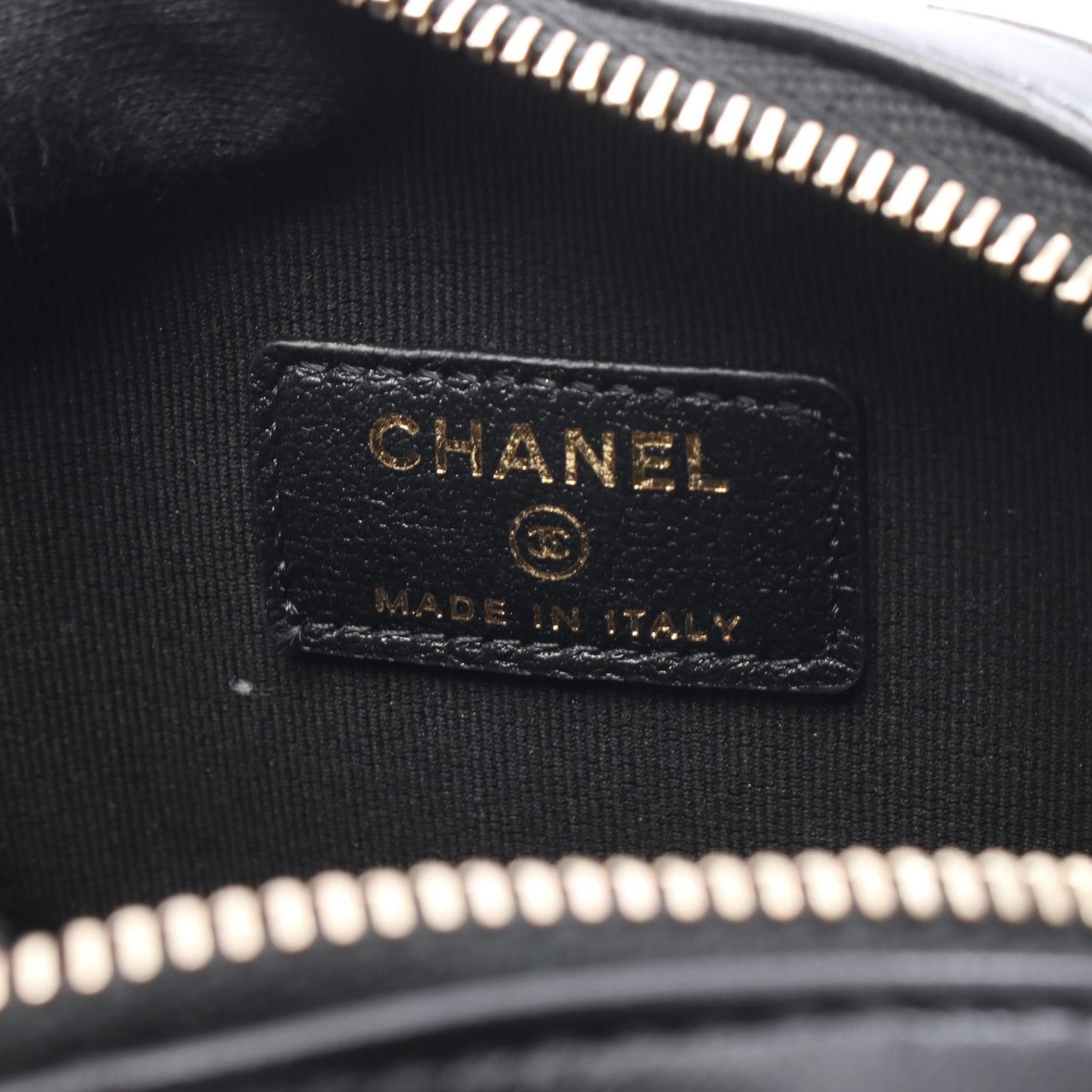 Chanel Chanel Chanel Heart Matelasse Leather Shoulder Bag Leather Shoulder Bag AP2784 DUTY FREE for USA Size ONE SIZE - 4 Thumbnail