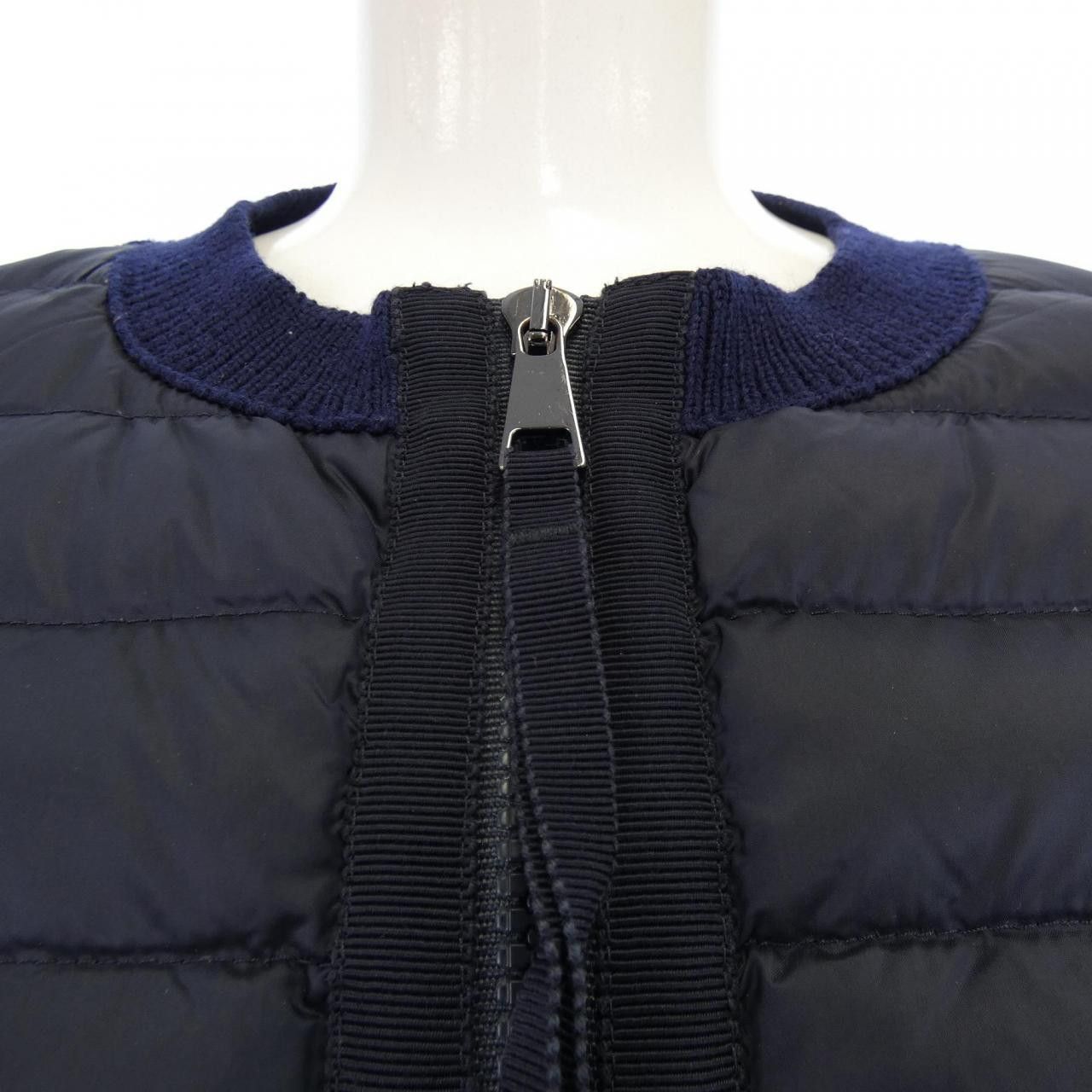 Moncler Moncler Moncler Down Jacket Textile Outerwear 20939474800 DUTY FREE for USA Size ONE SIZE - 6 Thumbnail