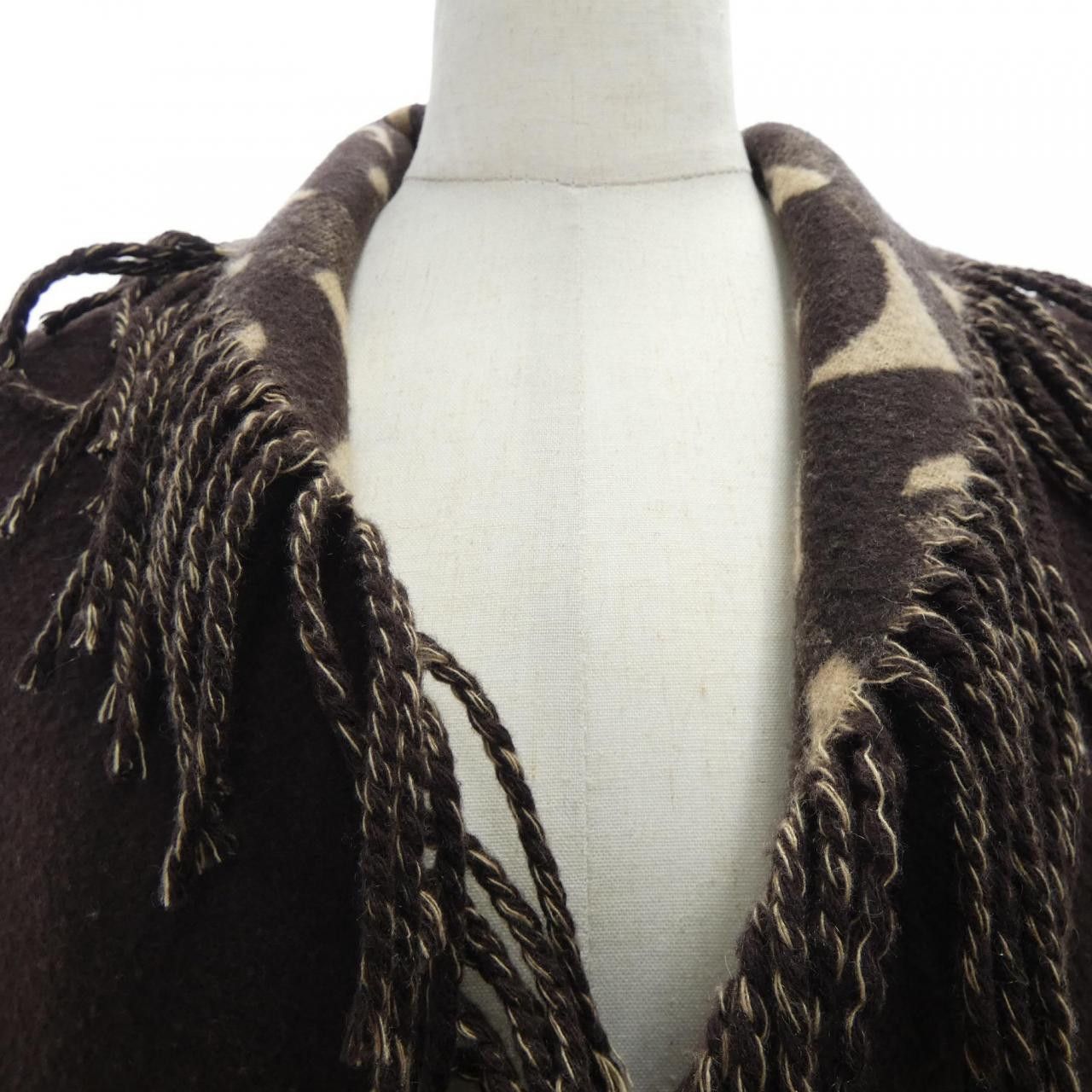 Burberry Burberry Burberry Cashmere Blend Cape Textile Outerwear 80217901 DUTY FREE for USA Size ONE SIZE - 5 Thumbnail