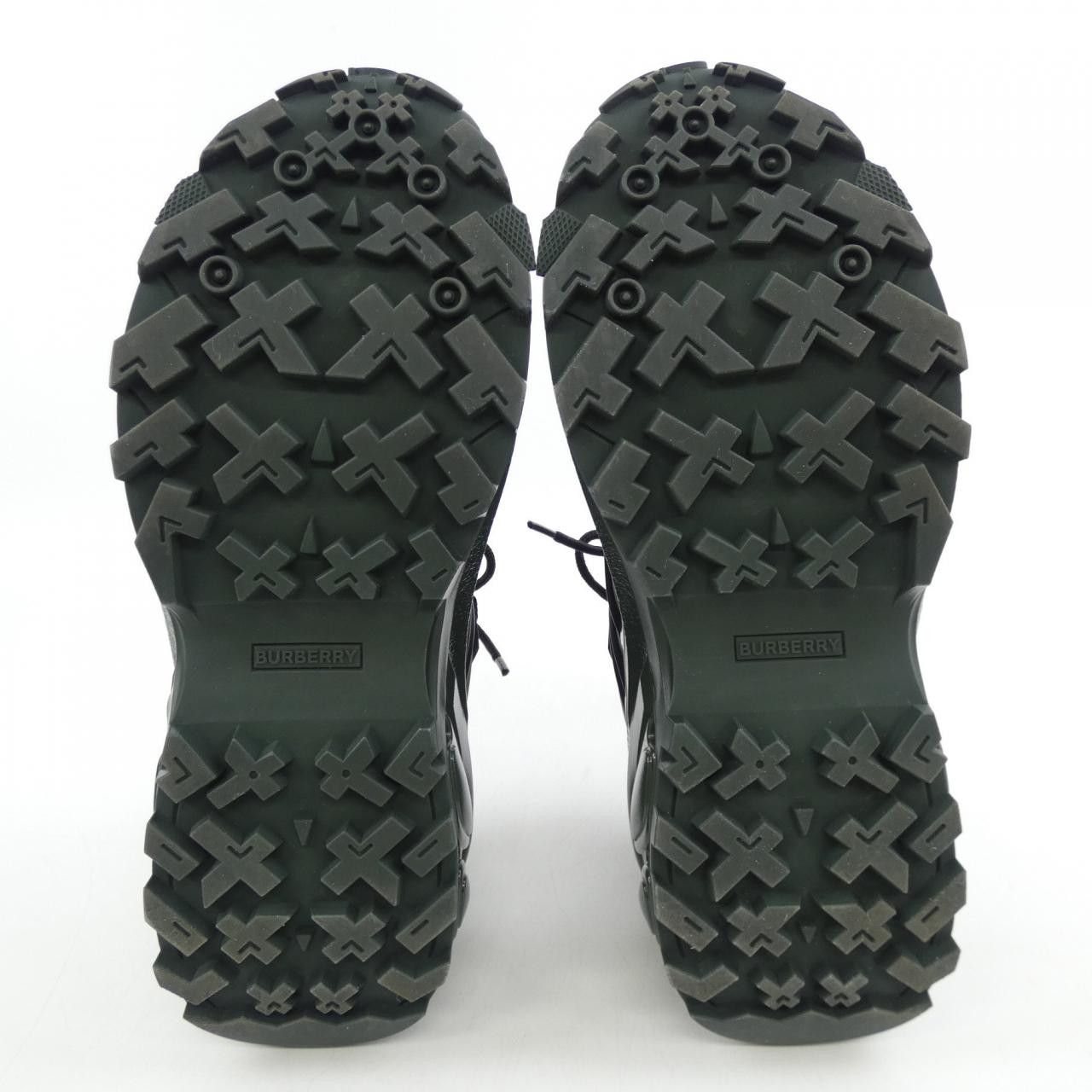 Burberry Burberry Burberry Sneakers Plastic / Synthetic Shoes 8027252 DUTY FREE for USA Size ONE SIZE - 4 Thumbnail