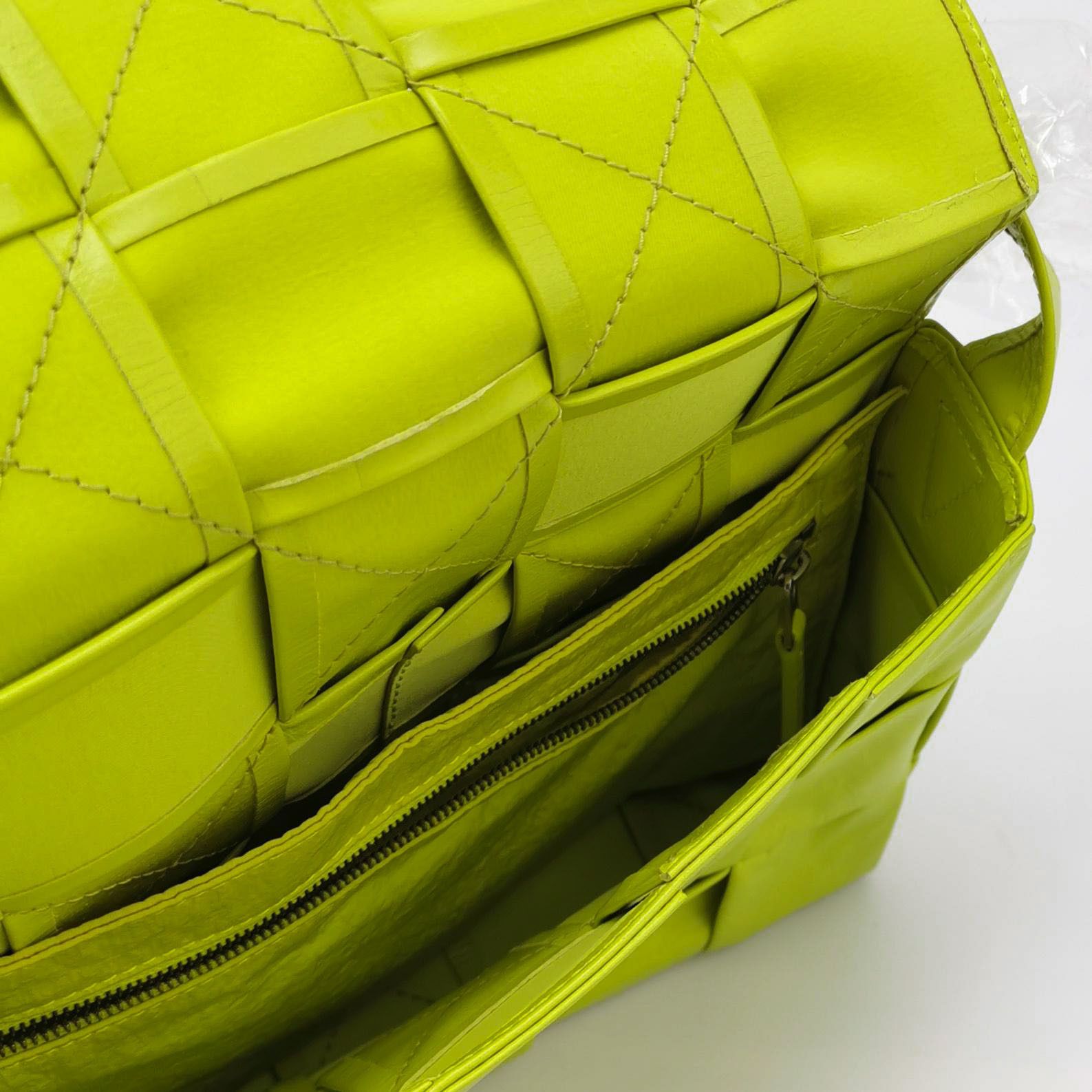 Bottega Veneta Bottega Veneta Women os Shoulder Bags Size ONE SIZE - 7 Thumbnail