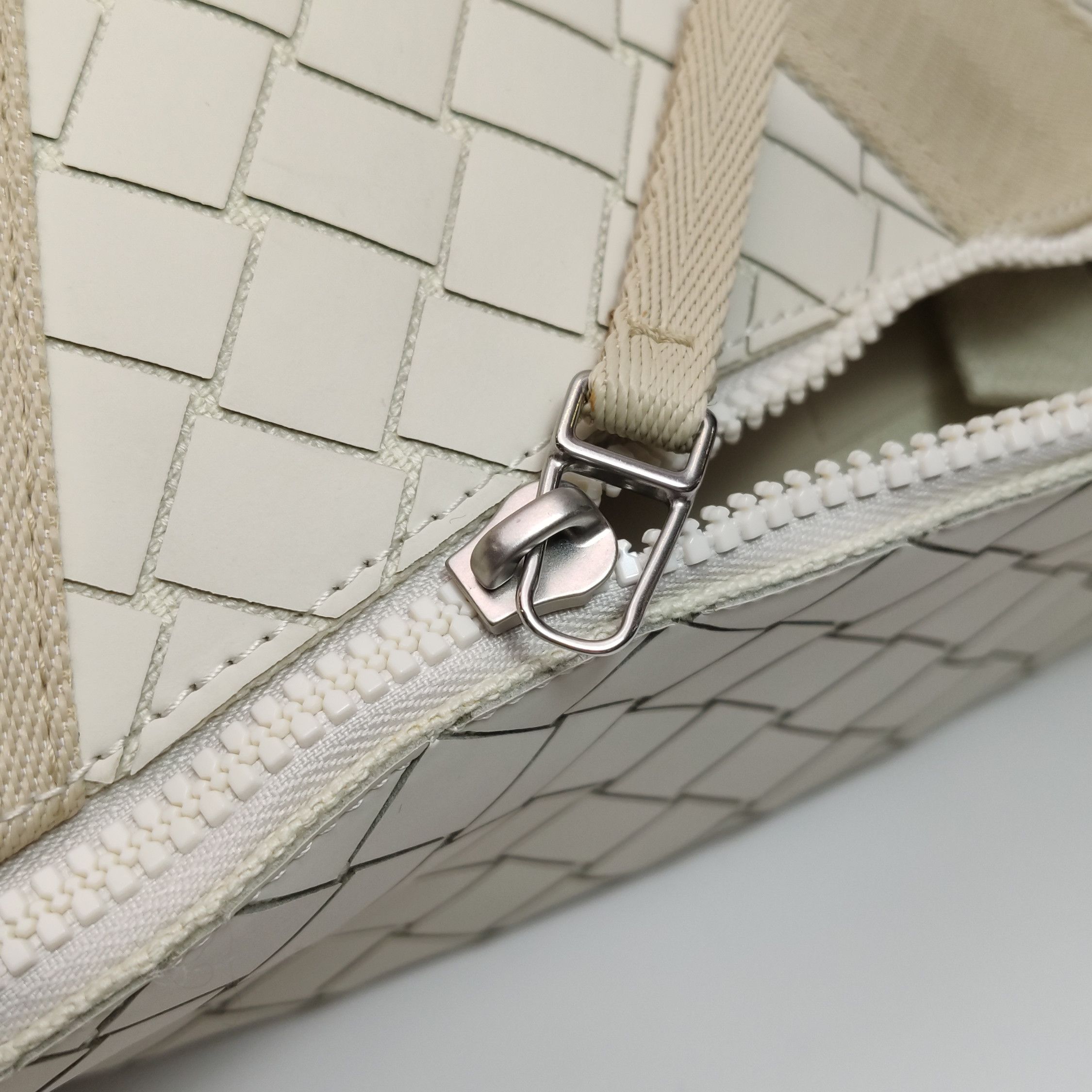 Bottega Veneta Bottega Veneta Women os Belt Bags Size ONE SIZE - 12 Thumbnail