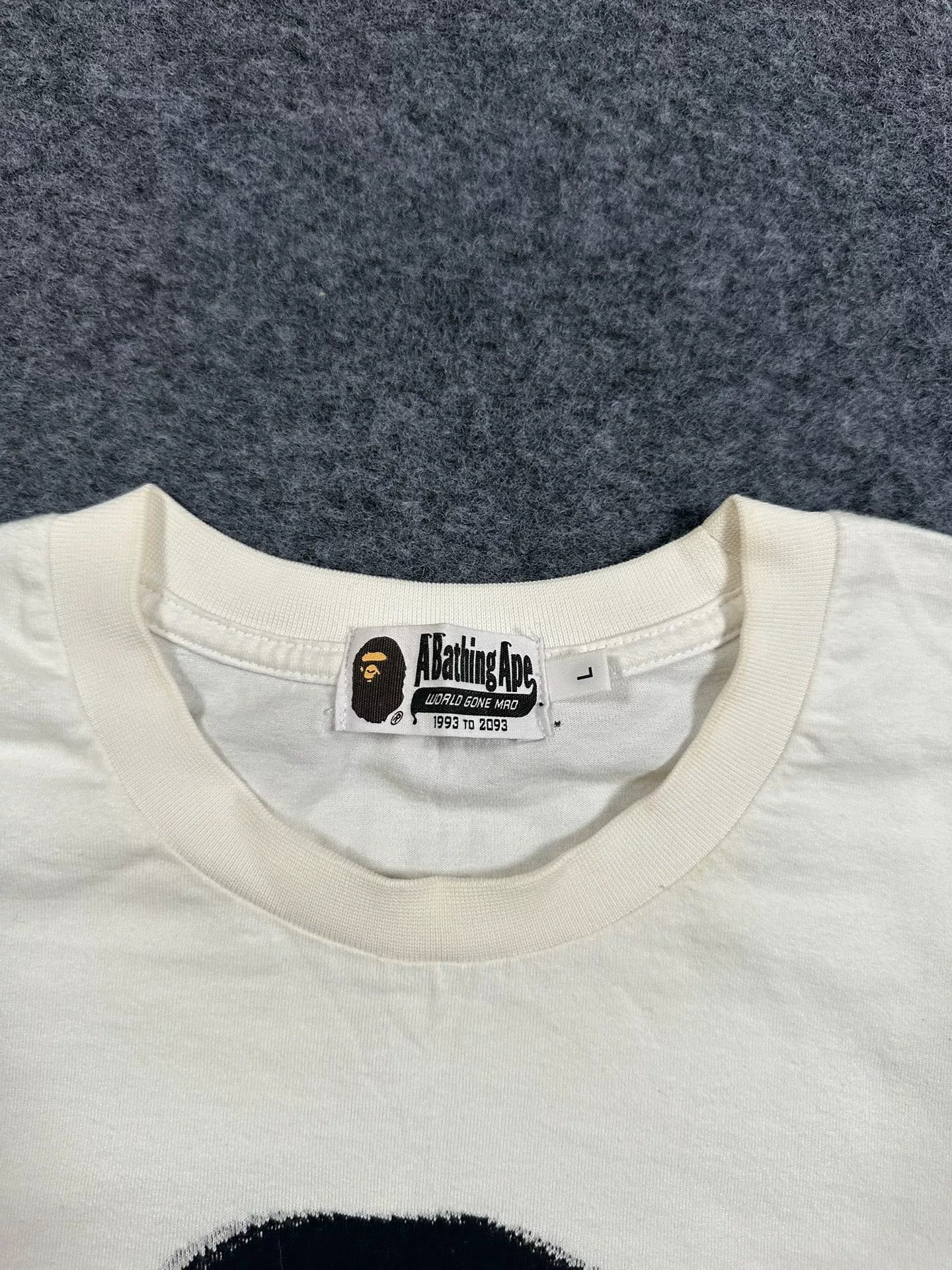 Bape BAPE Mona Lisa Graphic T-Shirt Size L Size US L / EU 52-54 / 3 - 3 Thumbnail