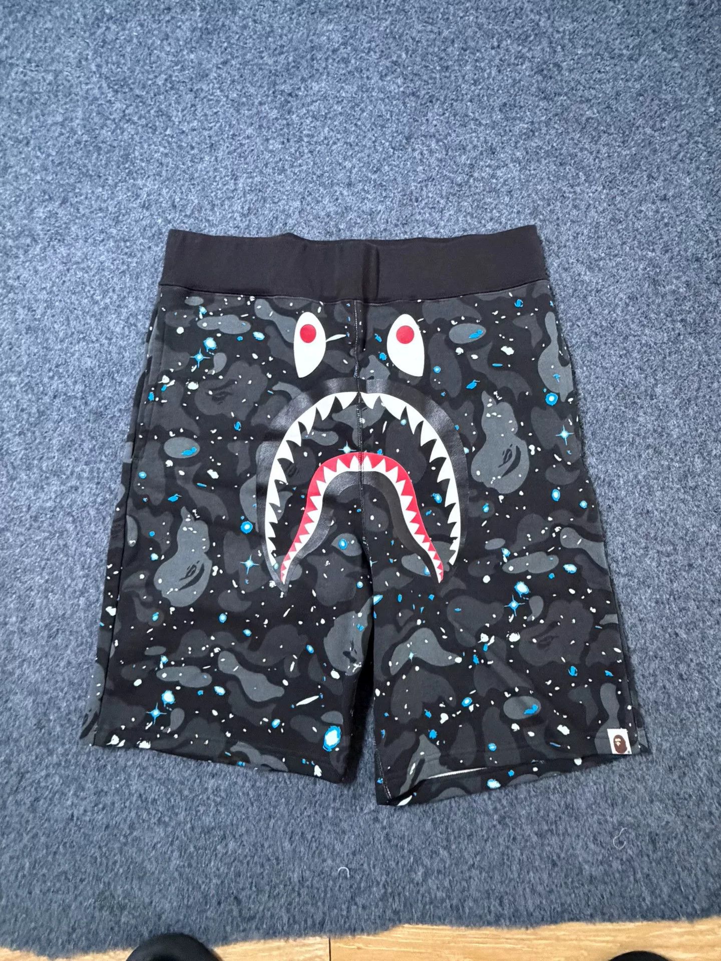 Bape BAPE Space Camo Shark Shorts Size XXL Size US 38 / EU 54 - 2 Thumbnail