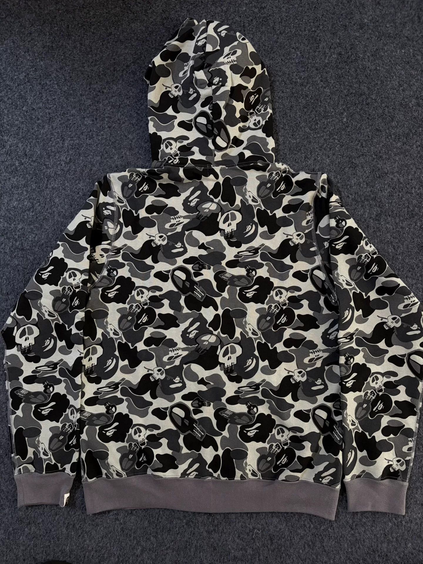 Bape × Stussy A Bathing Ape x Stussy Camo Skull Hoodie Size M Size US M / EU 48-50 / 2 - 3 Thumbnail