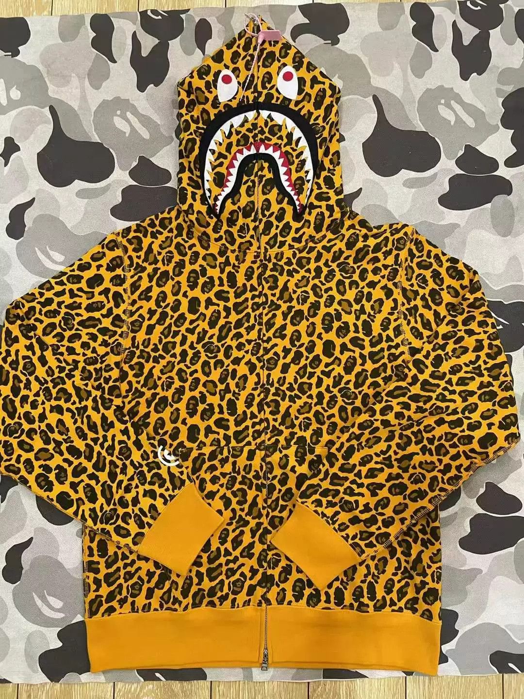Bape A Bathing Ape Leopard Shark Full Zip Hoodie Size XL Size US XL / EU 56 / 4 - 2 Thumbnail
