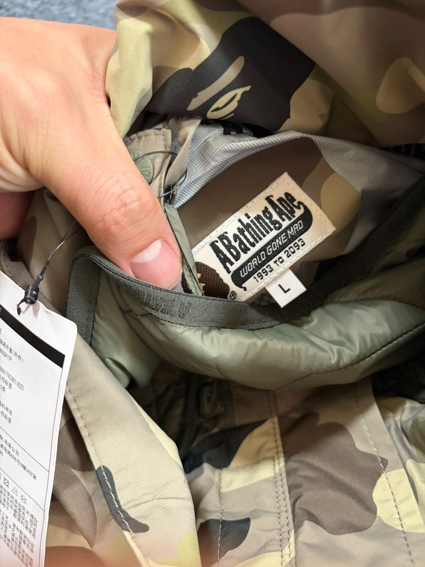 Bape Bape Camo 2-in-1 Jacket Size L Size US L / EU 52-54 / 3 - 4 Thumbnail