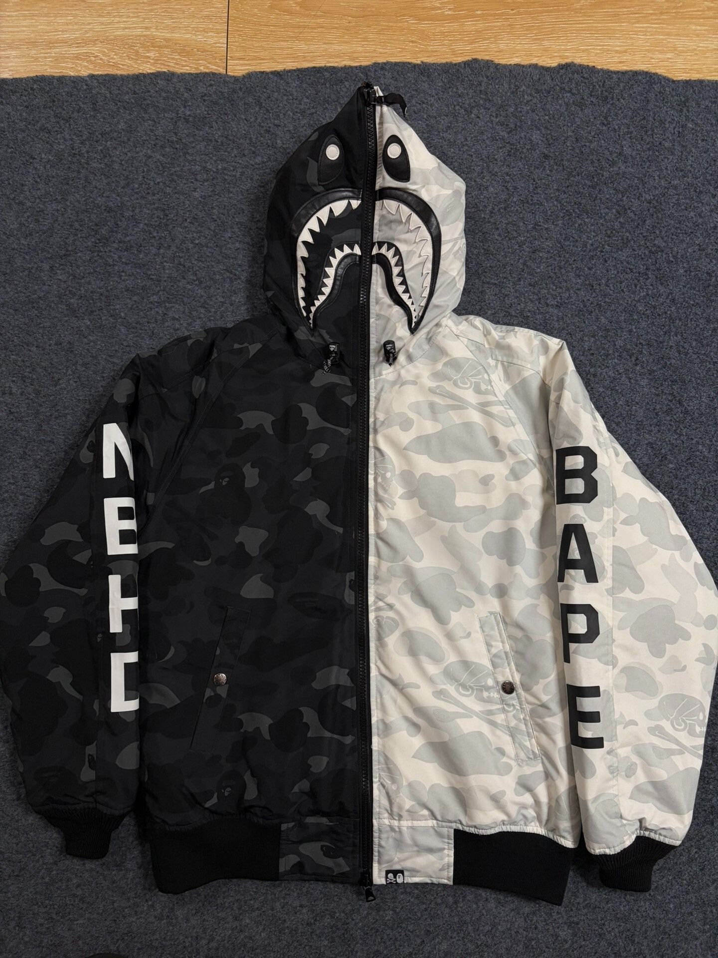 Bape A Bathing Ape x Neighborhood Shark Puffer Jacket Size M Size US M / EU 48-50 / 2 - 2 Thumbnail