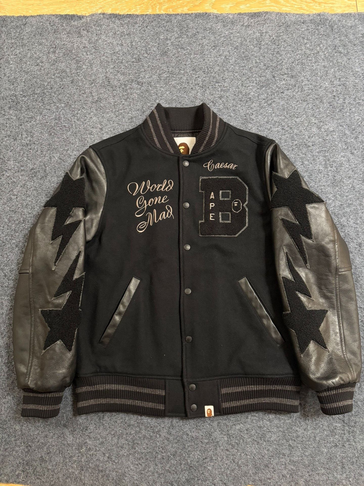 Bape A Bathing Ape Star Patch Varsity Jacket M Size US M / EU 48-50 / 2 - 2 Thumbnail