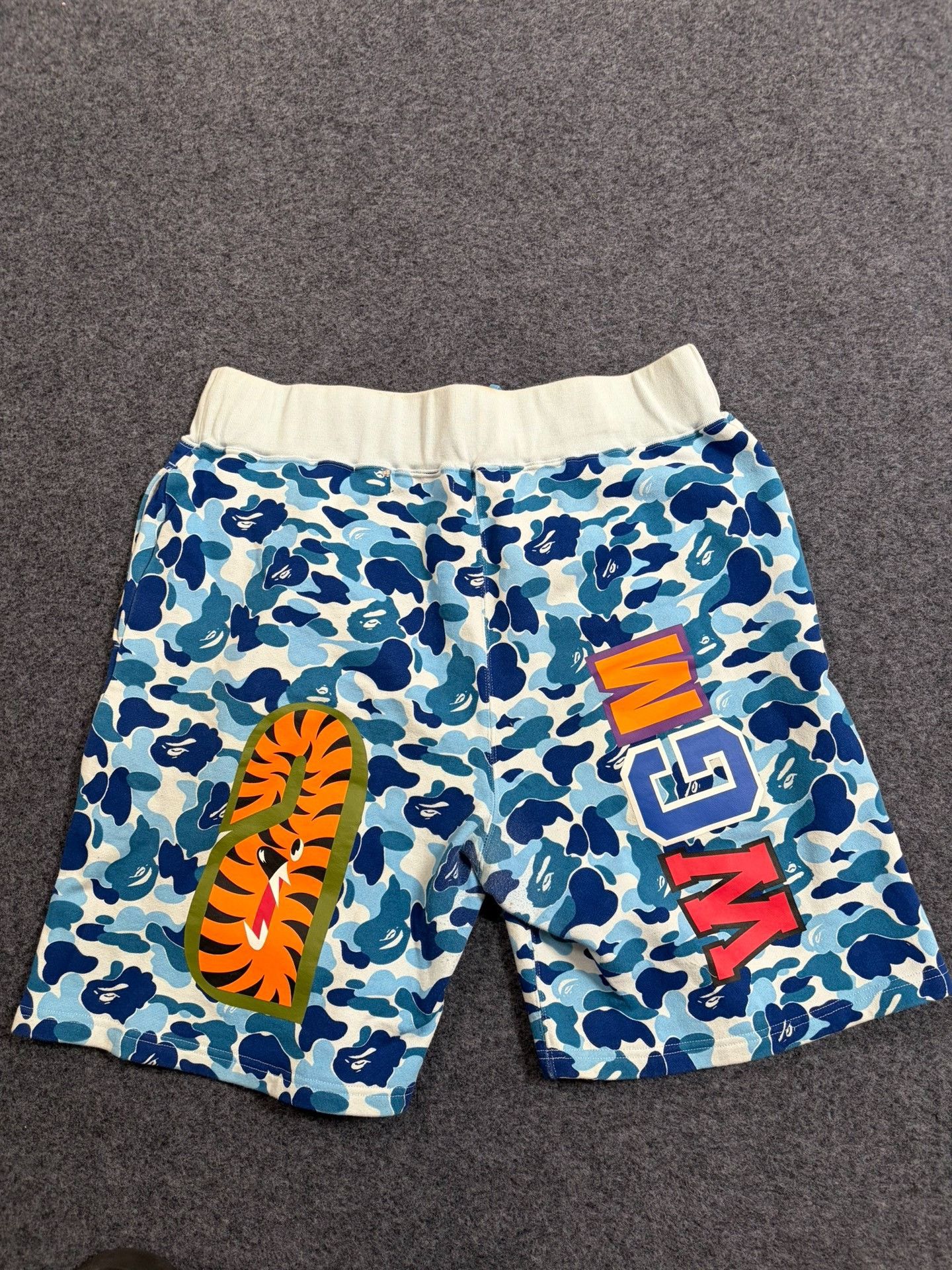 Bape A Bathing Ape ABC Camo Shark Shorts Size XL Size US 36 / EU 52 - 3 Thumbnail