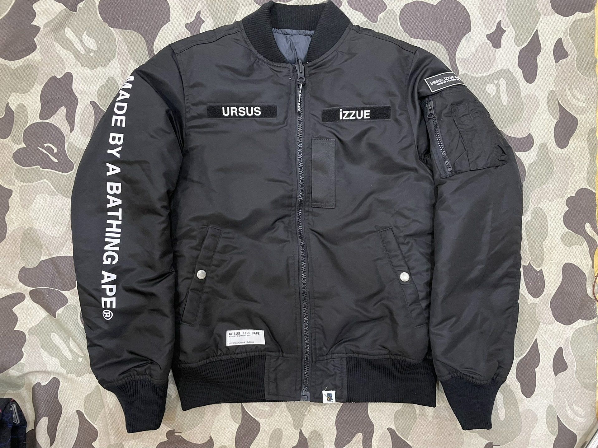 Bape BAPE x Izzue Reversible Camo Puffer Jacket Size M Size US M / EU 48-50 / 2 - 2 Thumbnail