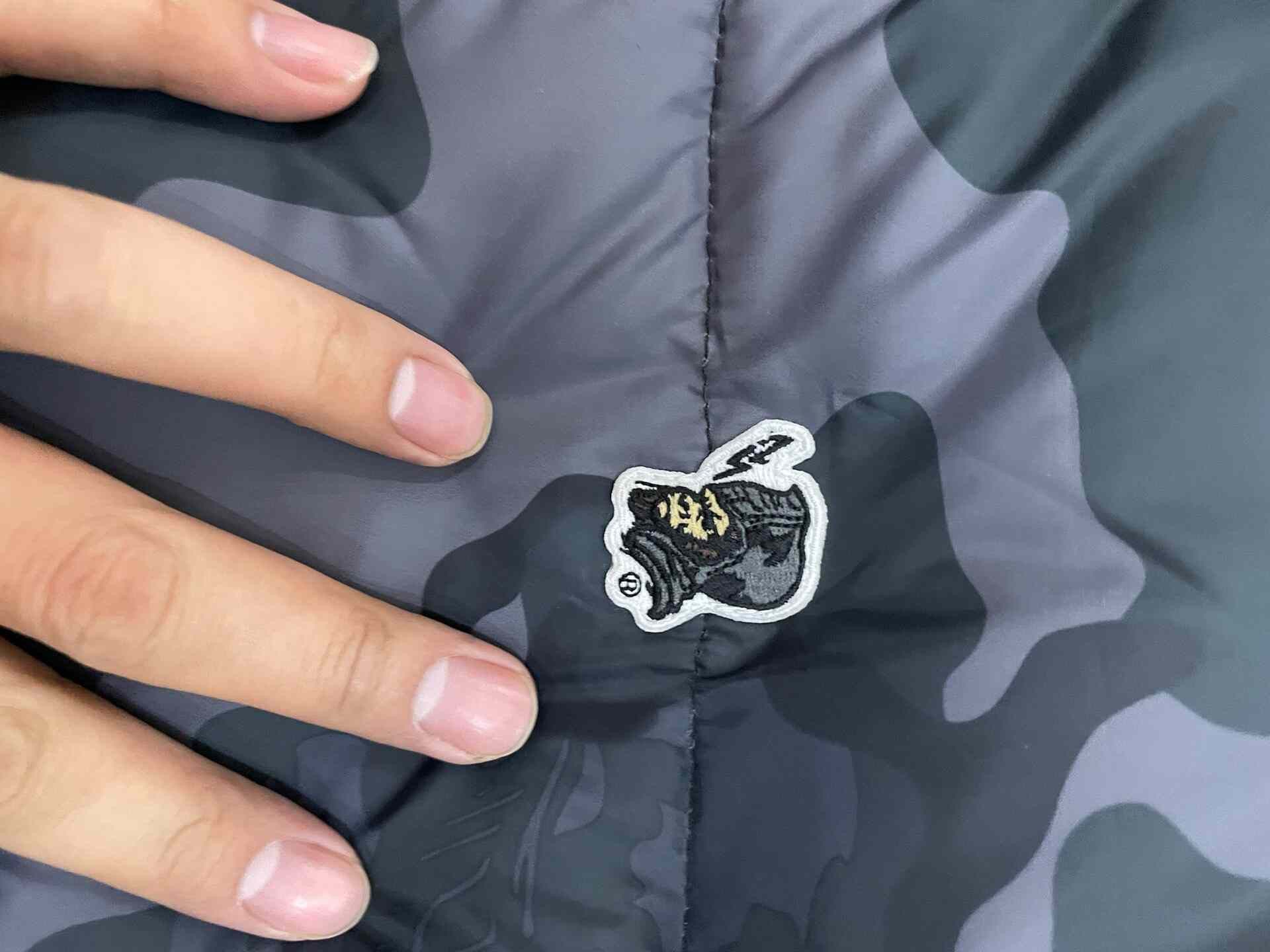 Bape BAPE x Izzue Reversible Camo Puffer Jacket Size M Size US M / EU 48-50 / 2 - 5 Thumbnail