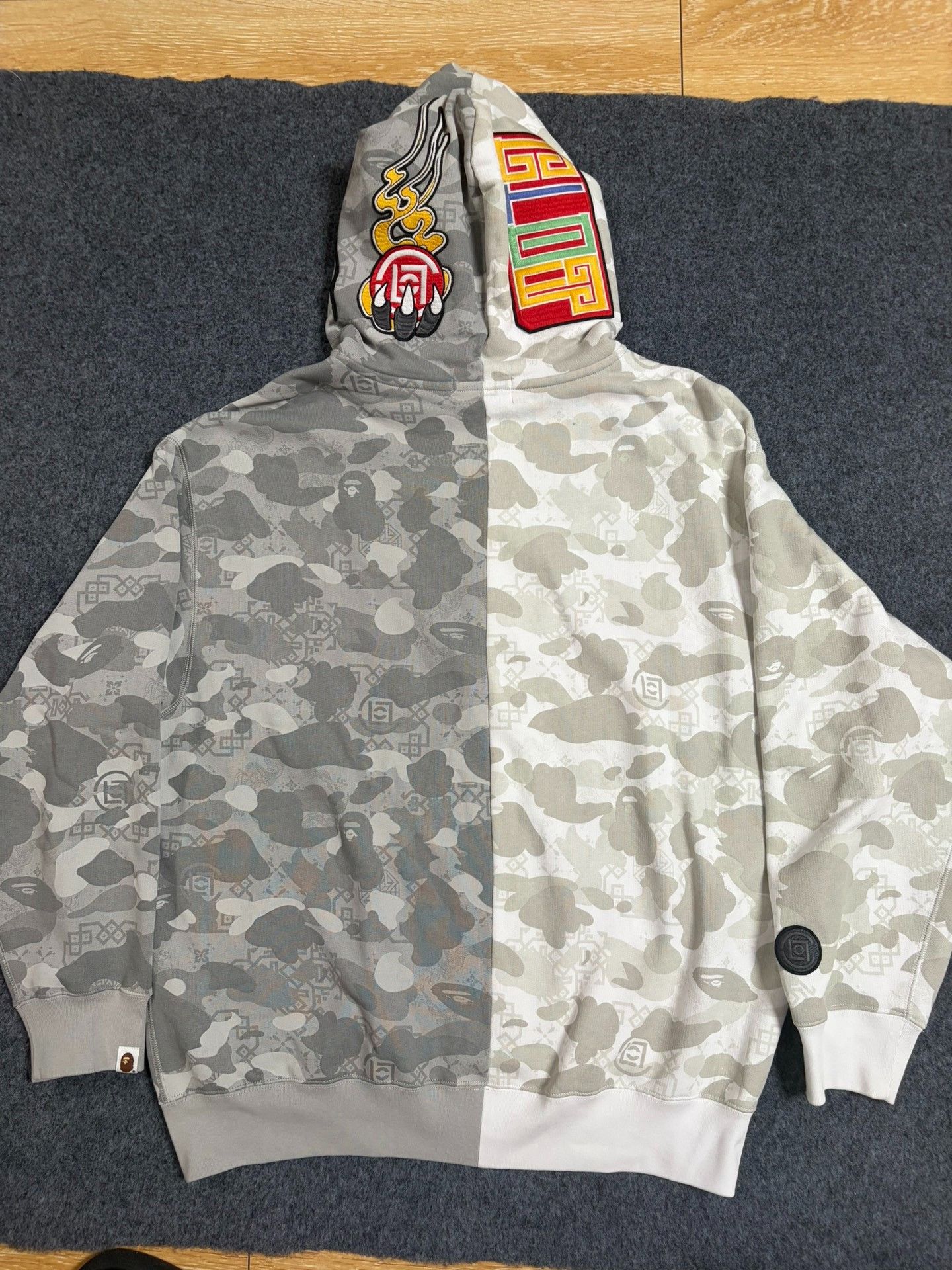 Bape BAPE x CLOT Dragon Shark Hoodie Size XL Size US XL / EU 56 / 4 - 3 Thumbnail
