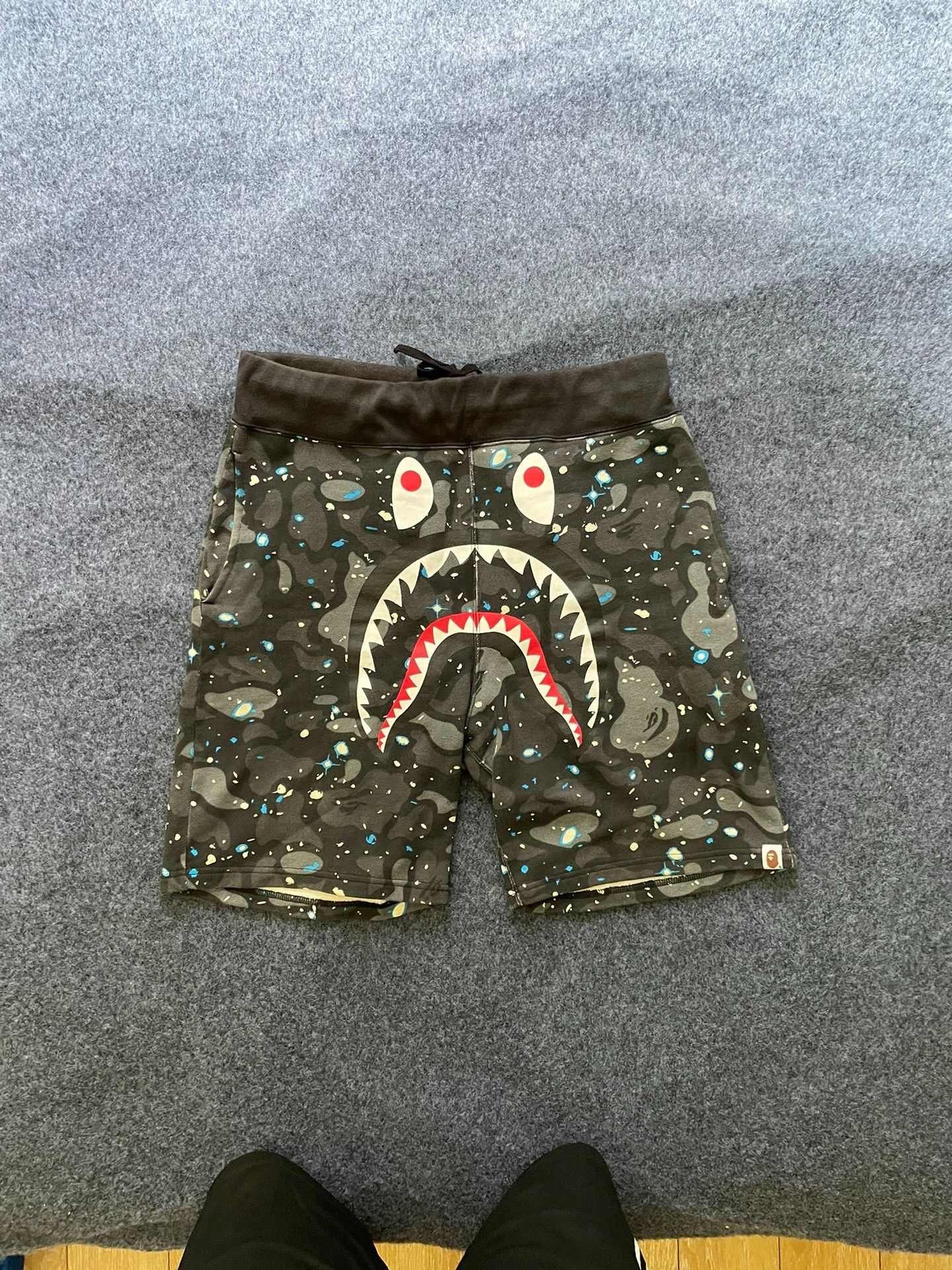 Bape A BATHING APE Galaxy Camo Shark Shorts Size L Size US 34 / EU 50 - 2 Thumbnail