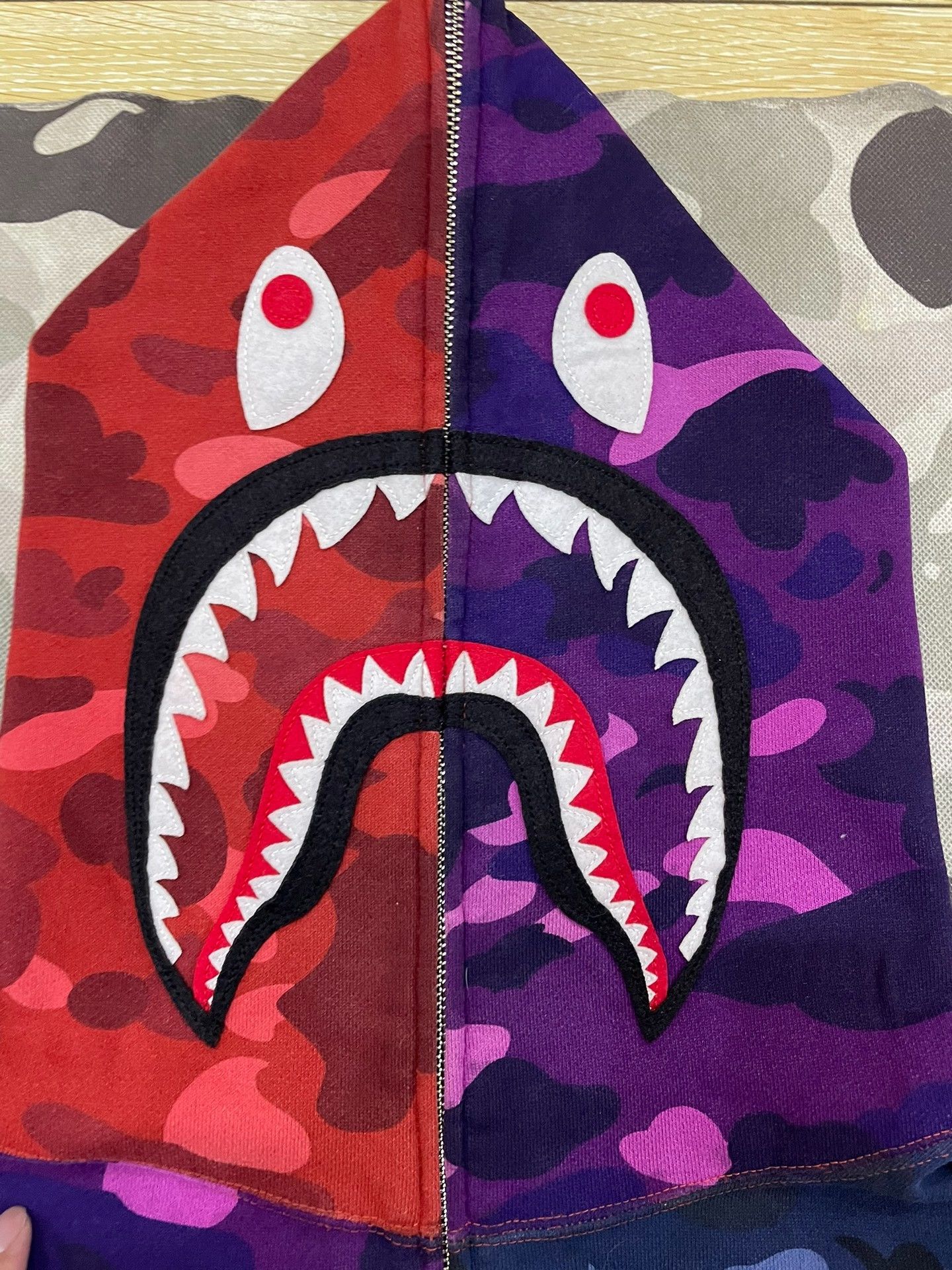 Bape BAPE Multi Camo Shark Hoodie Size XXL Size US XXL / EU 58 / 5 - 3 Thumbnail