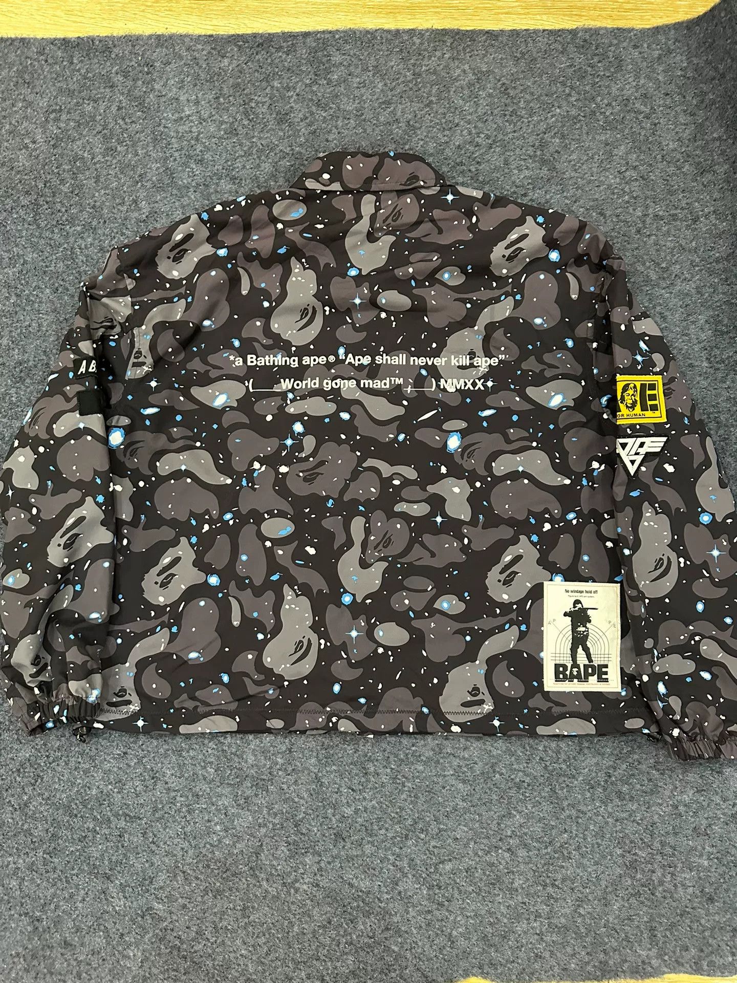 Bape BAPE Space Camo Coach Jacket Size M Size US M / EU 48-50 / 2 - 3 Thumbnail